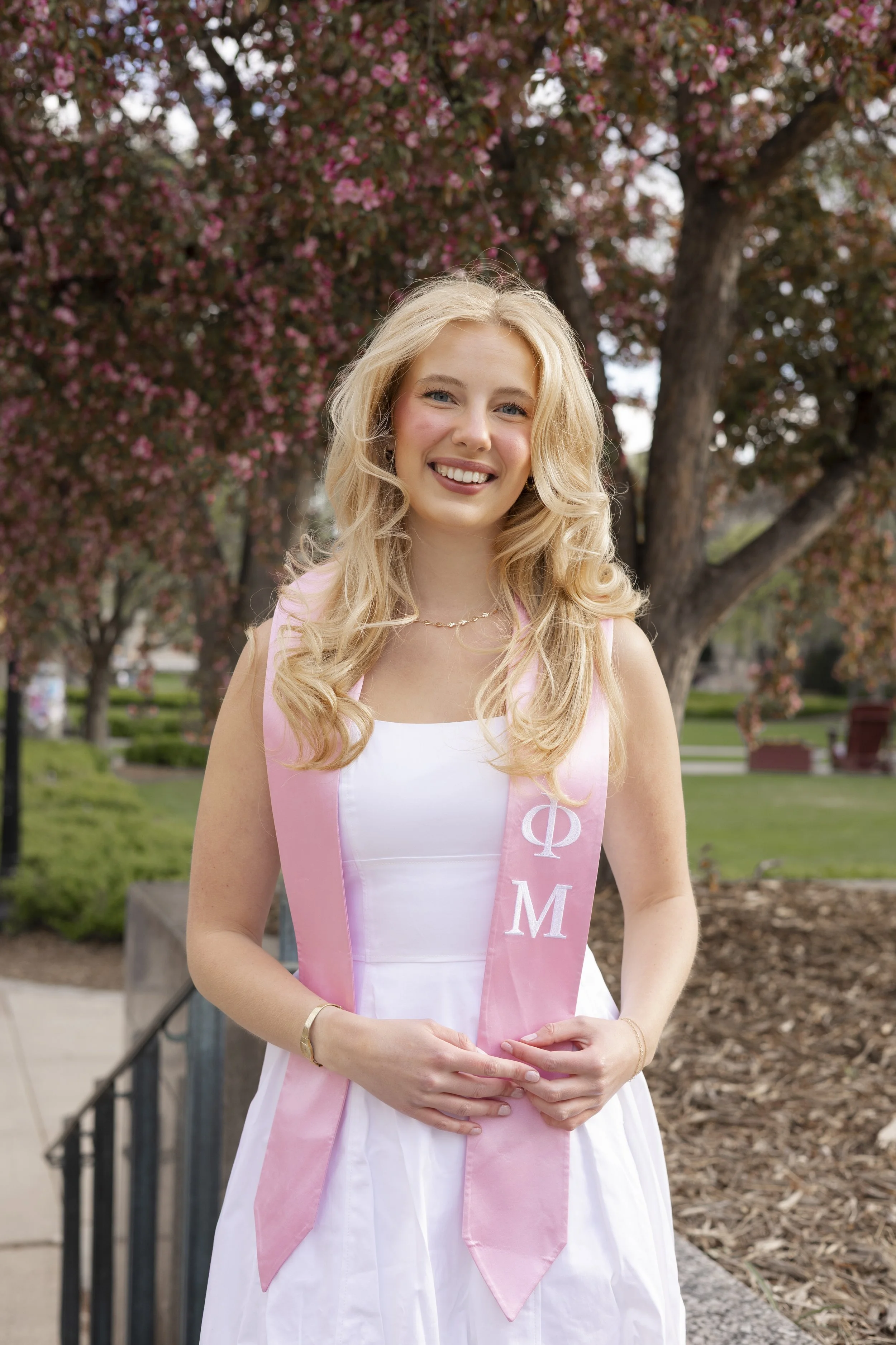 UofMGradPhotos-2345.jpg