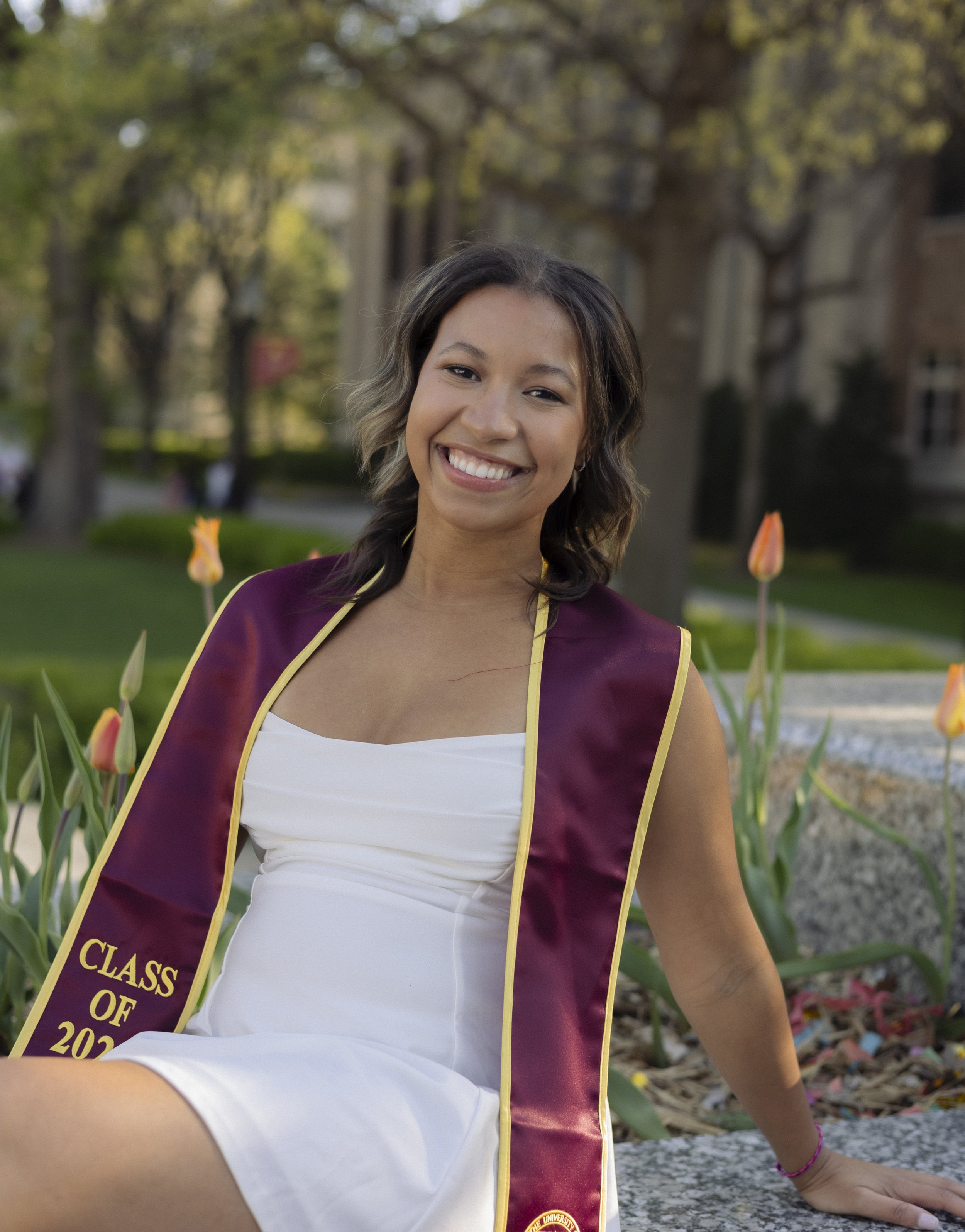 UofMGradPhotos-Selena+Friends-5692.jpg