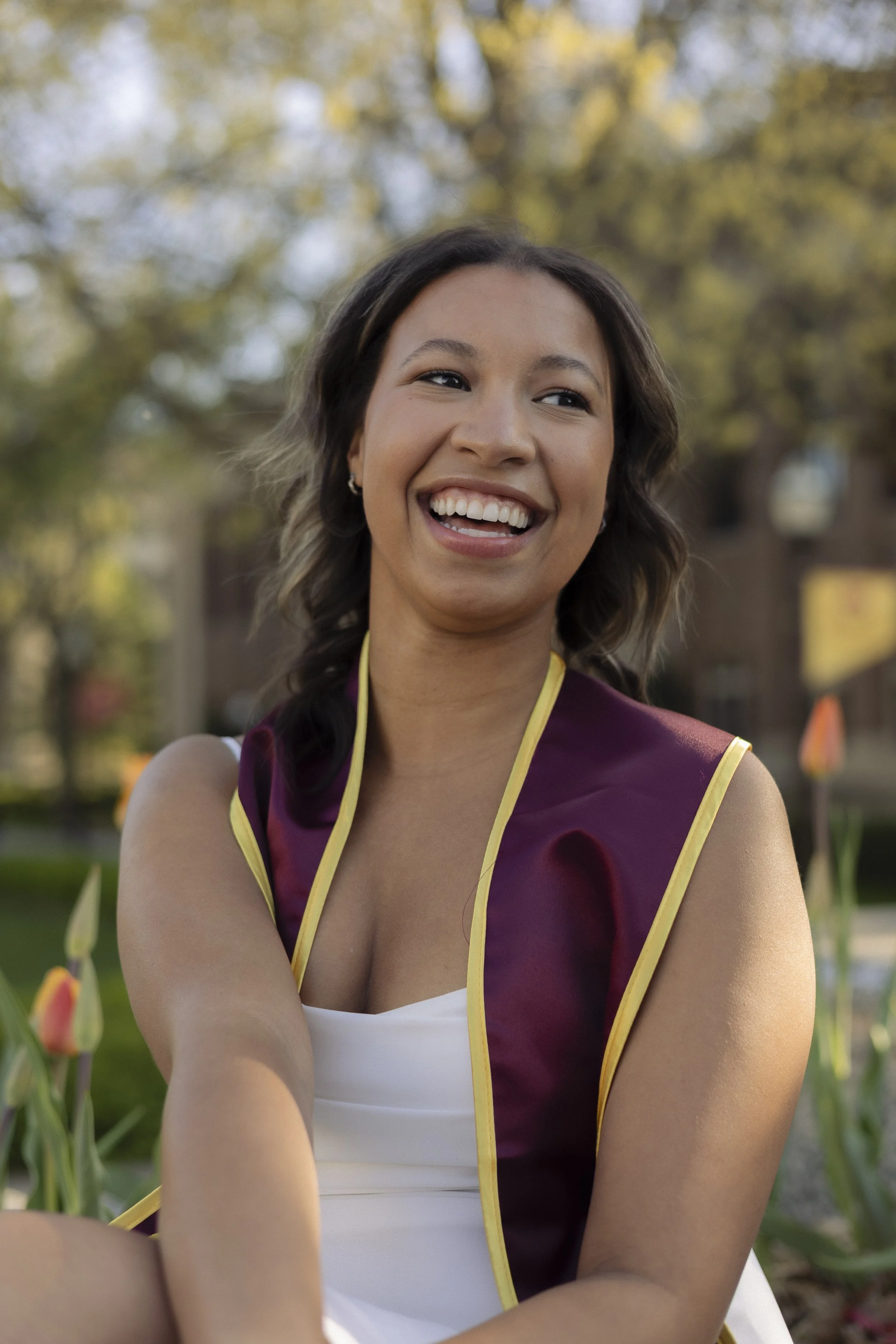 UofMGradPhotos-Selena+Friends-5775.jpg