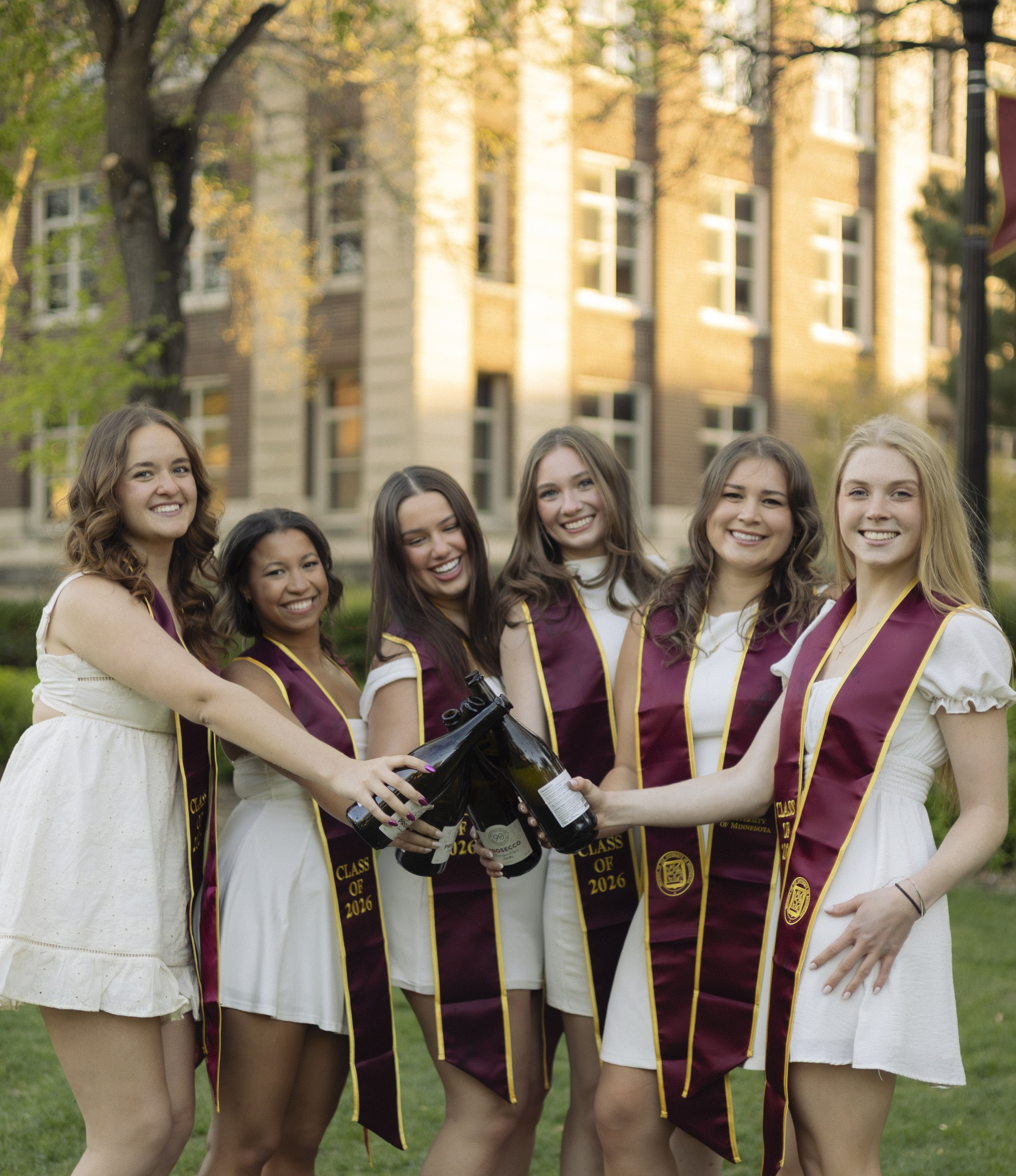 UofMGradPhotos-Selena+Friends-8113.jpg
