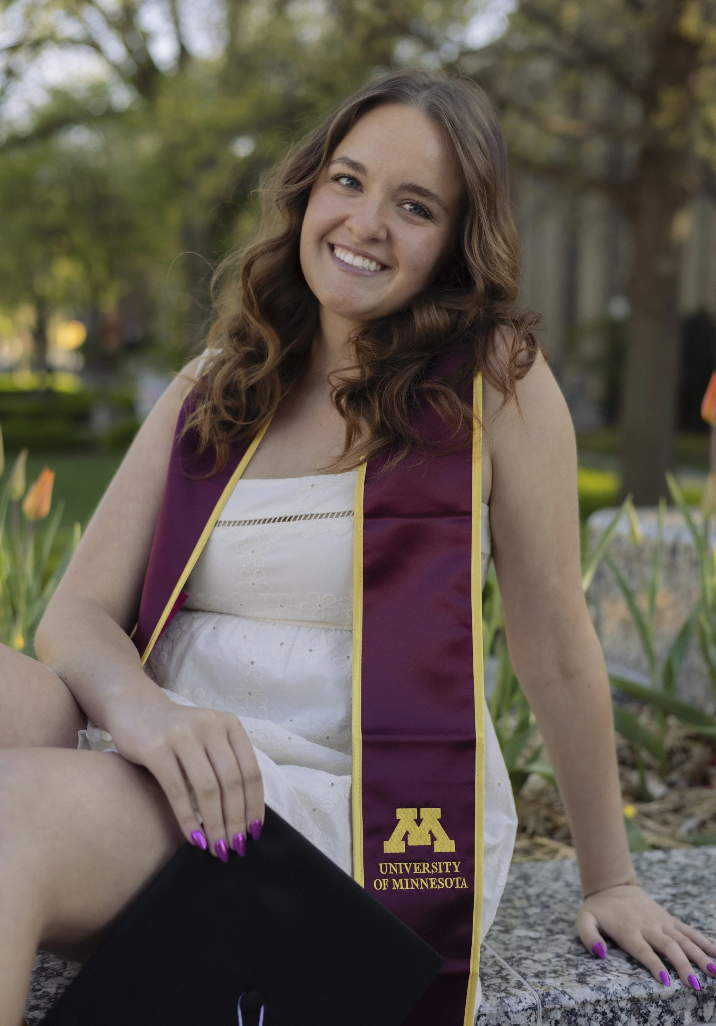 UofMGradPhotos-Selena+Friends-6176.jpg