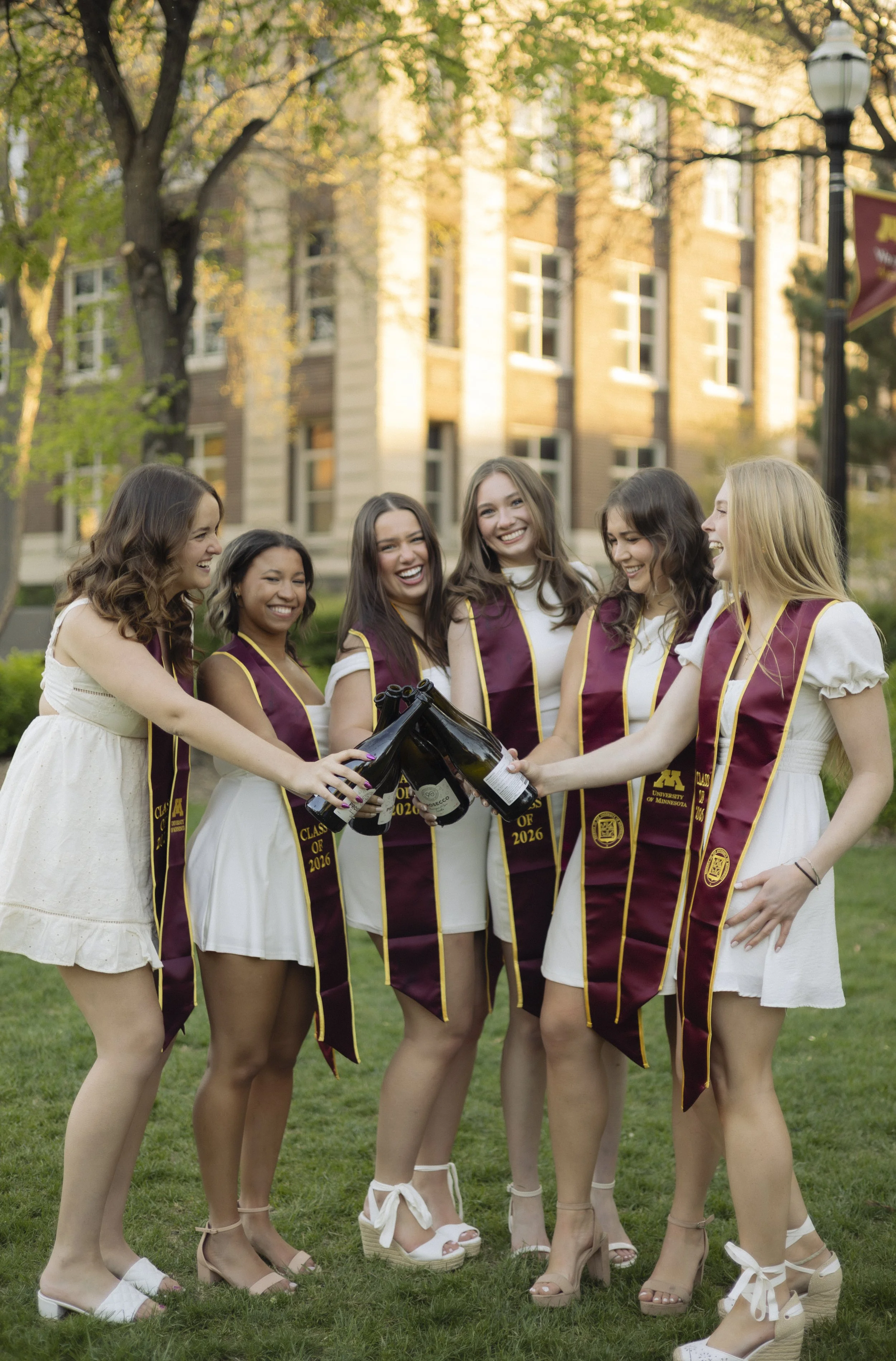 UofMGradPhotos-Selena+Friends-8123.jpg