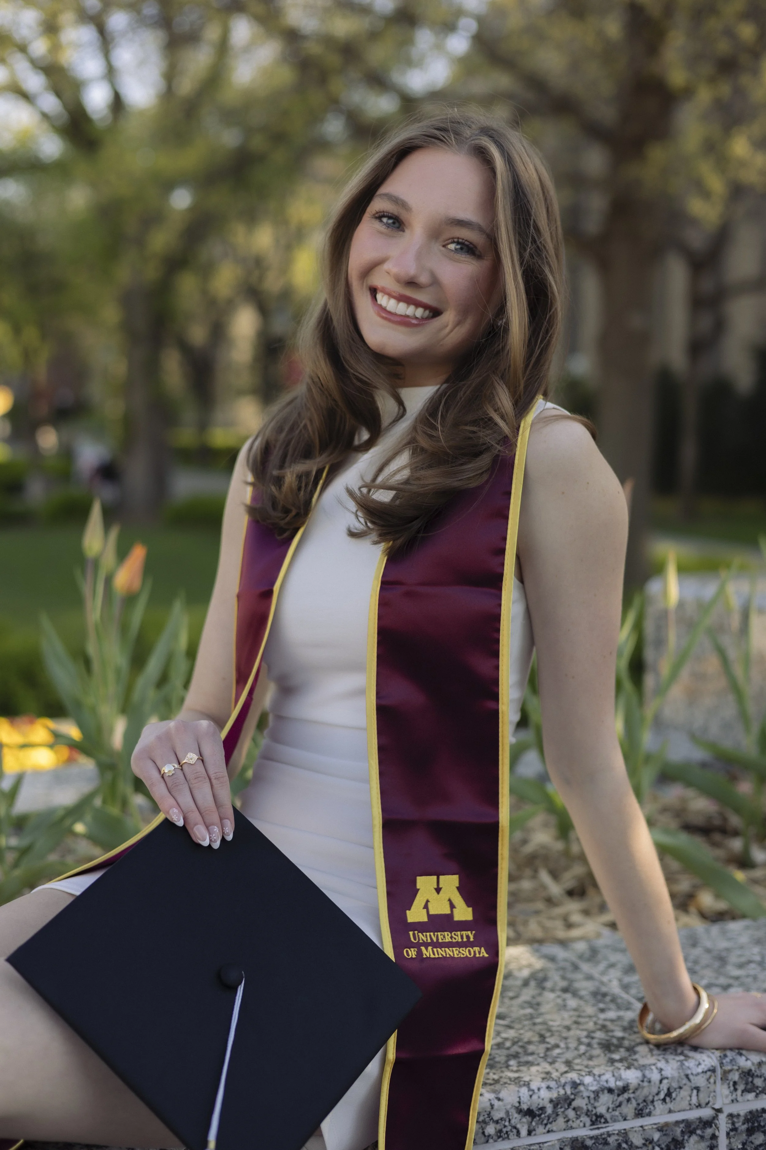 UofMGradPhotos-Selena+Friends-5914.jpg