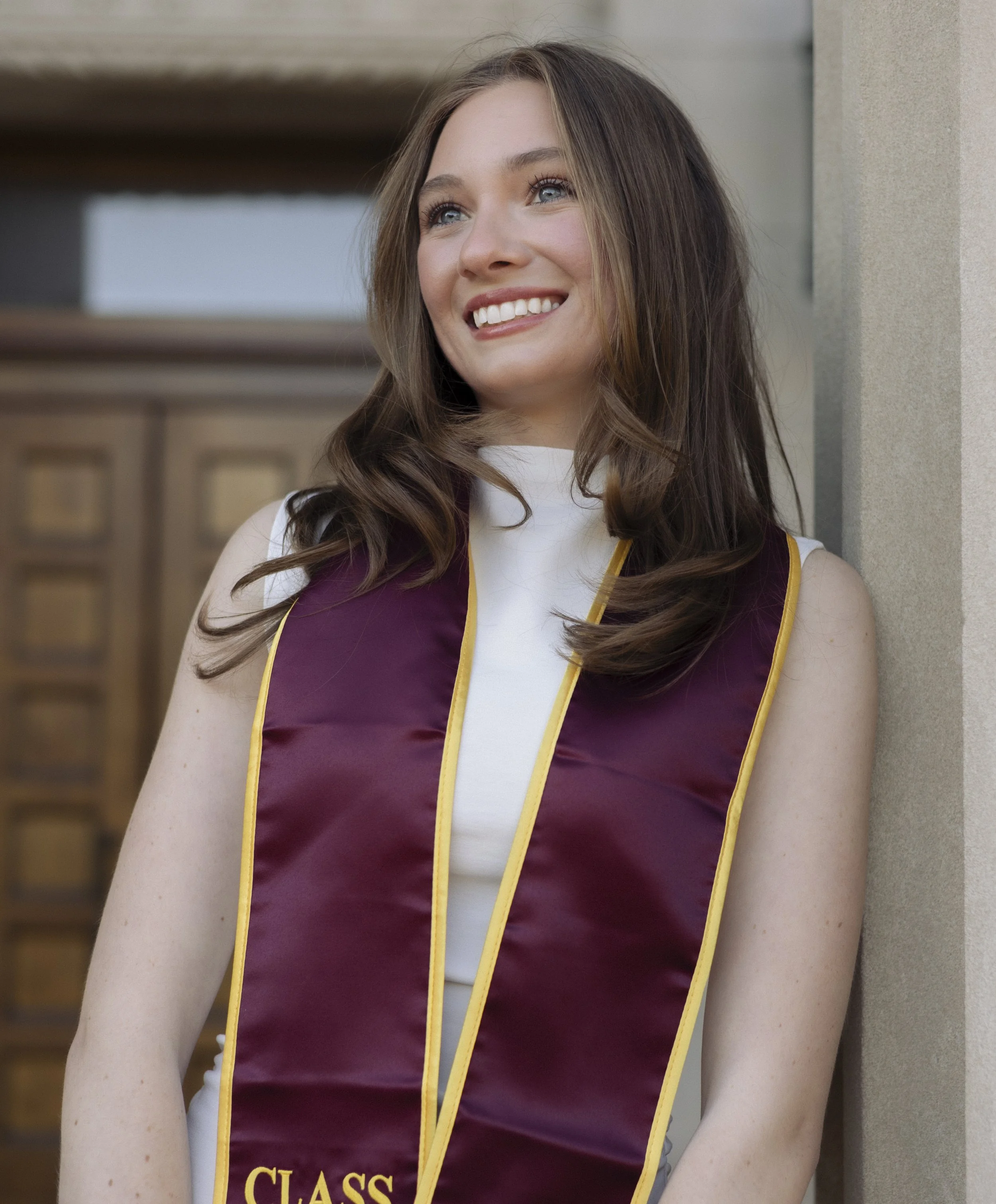 UofMGradPhotos-Selena+Friends-6813.jpg