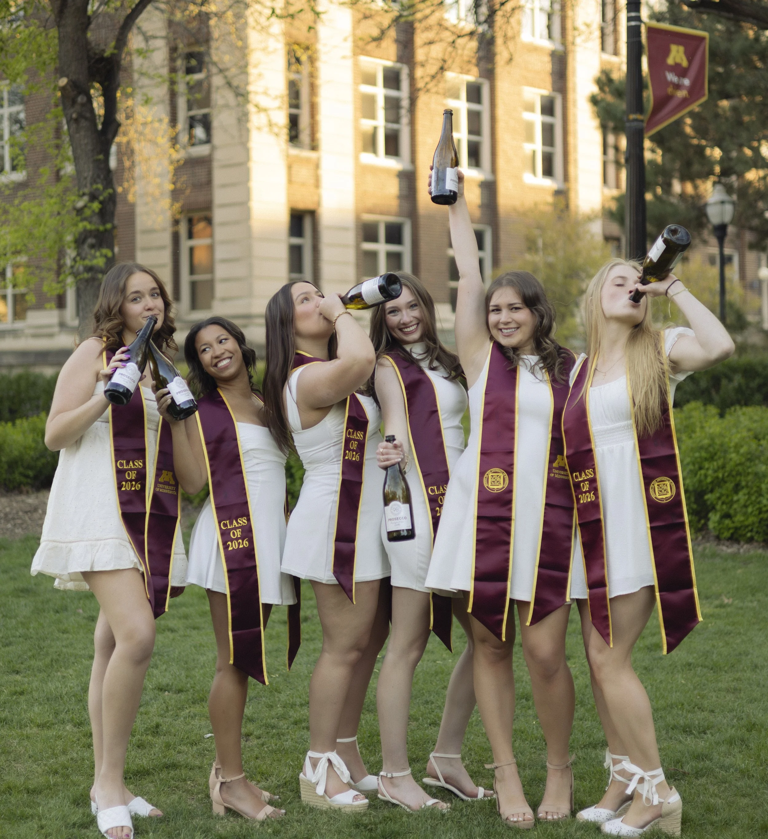 UofMGradPhotos-Selena+Friends-8220.jpg