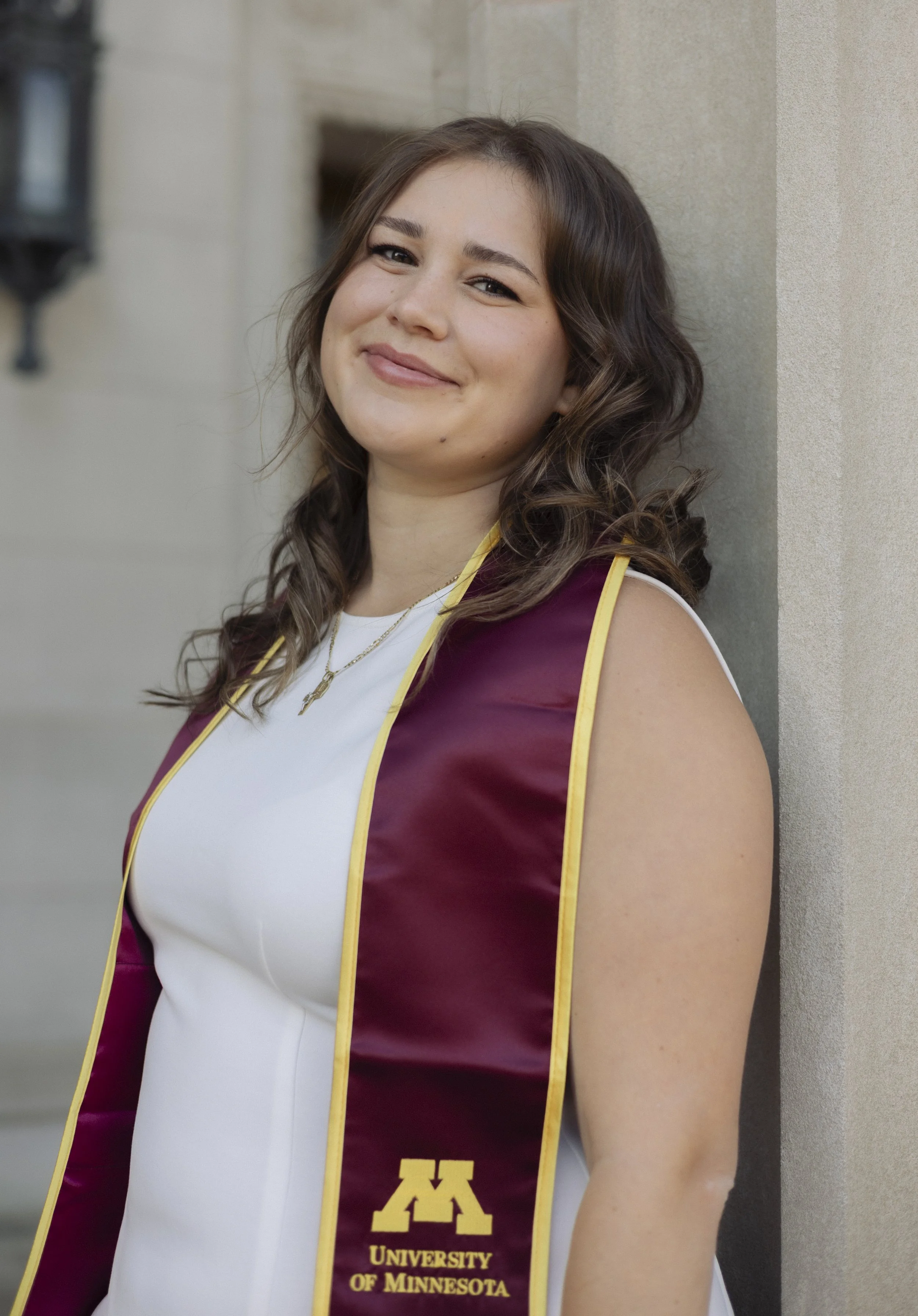 UofMGradPhotos-Selena+Friends-7180.jpg