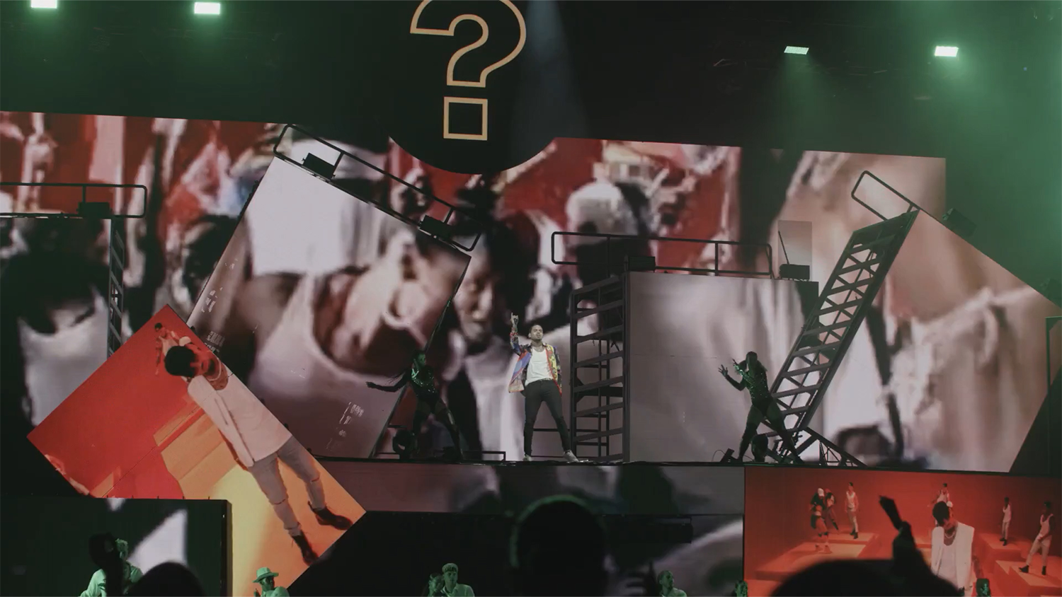 ChrisBrown_questionMArk-1500.png