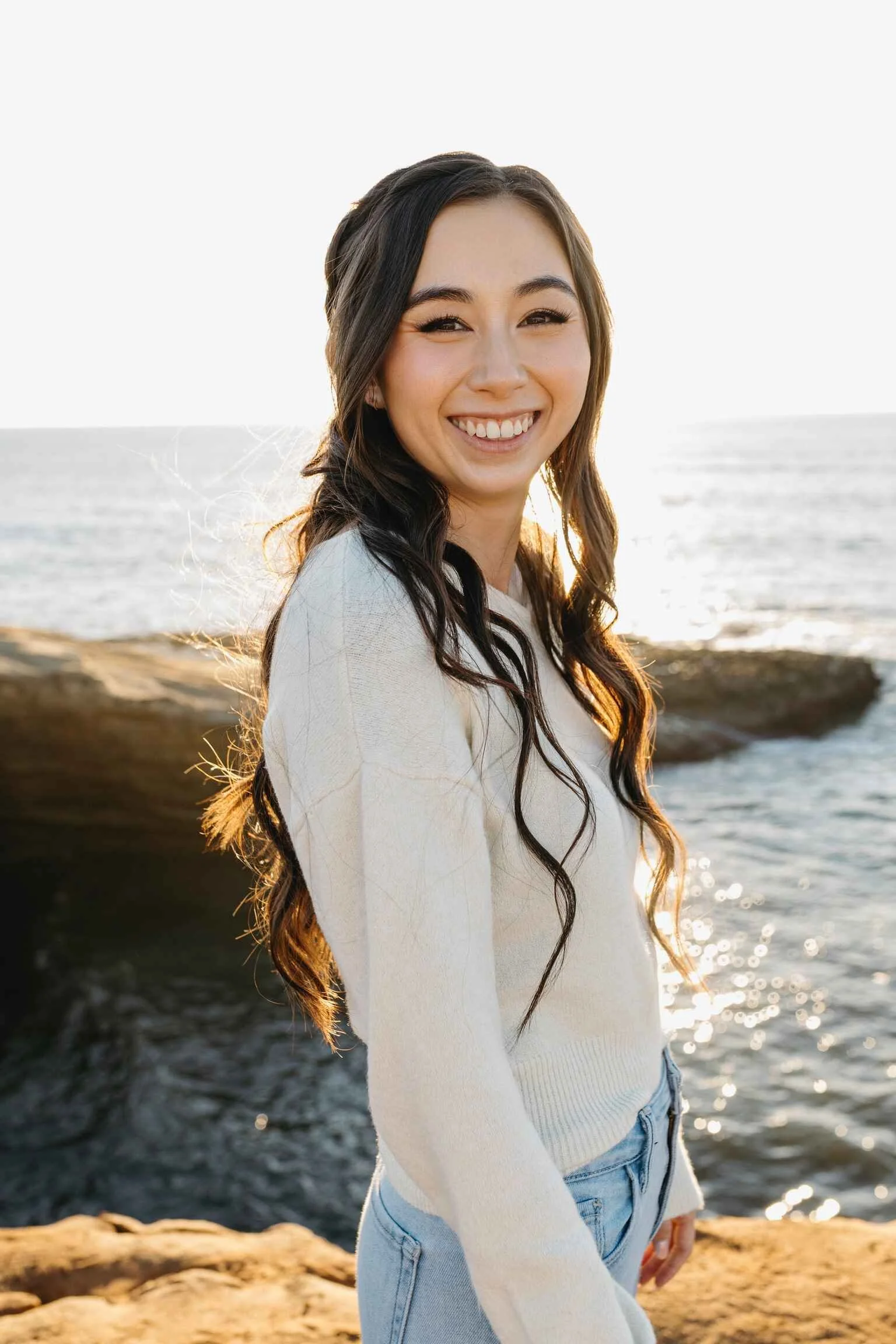 California Therapist for young adult females, virtual therapy, trauma therapy, online therapy in california