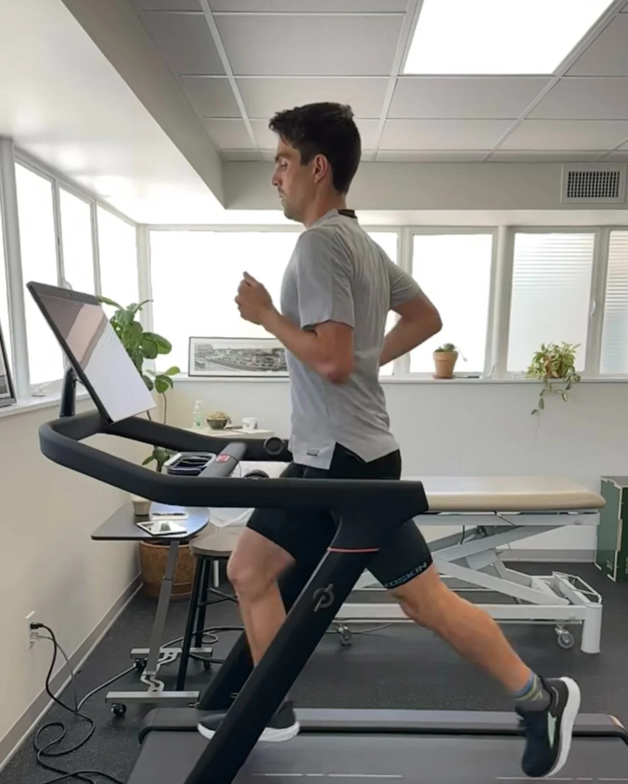 Time to fly this weekend! 

Best of luck to all our marathoner and half marathoner!!