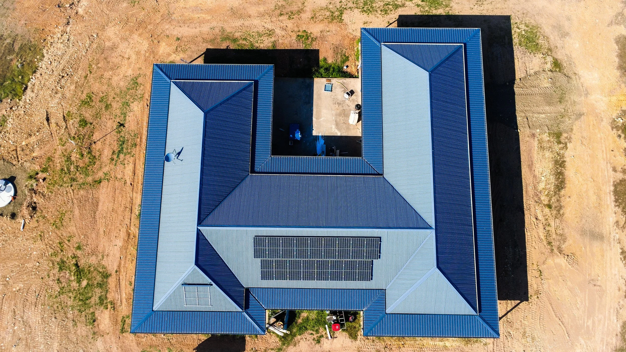 Nirvana at Garema_Roof Replacement_Whitbuild_Grenfell Local Builder.JPG