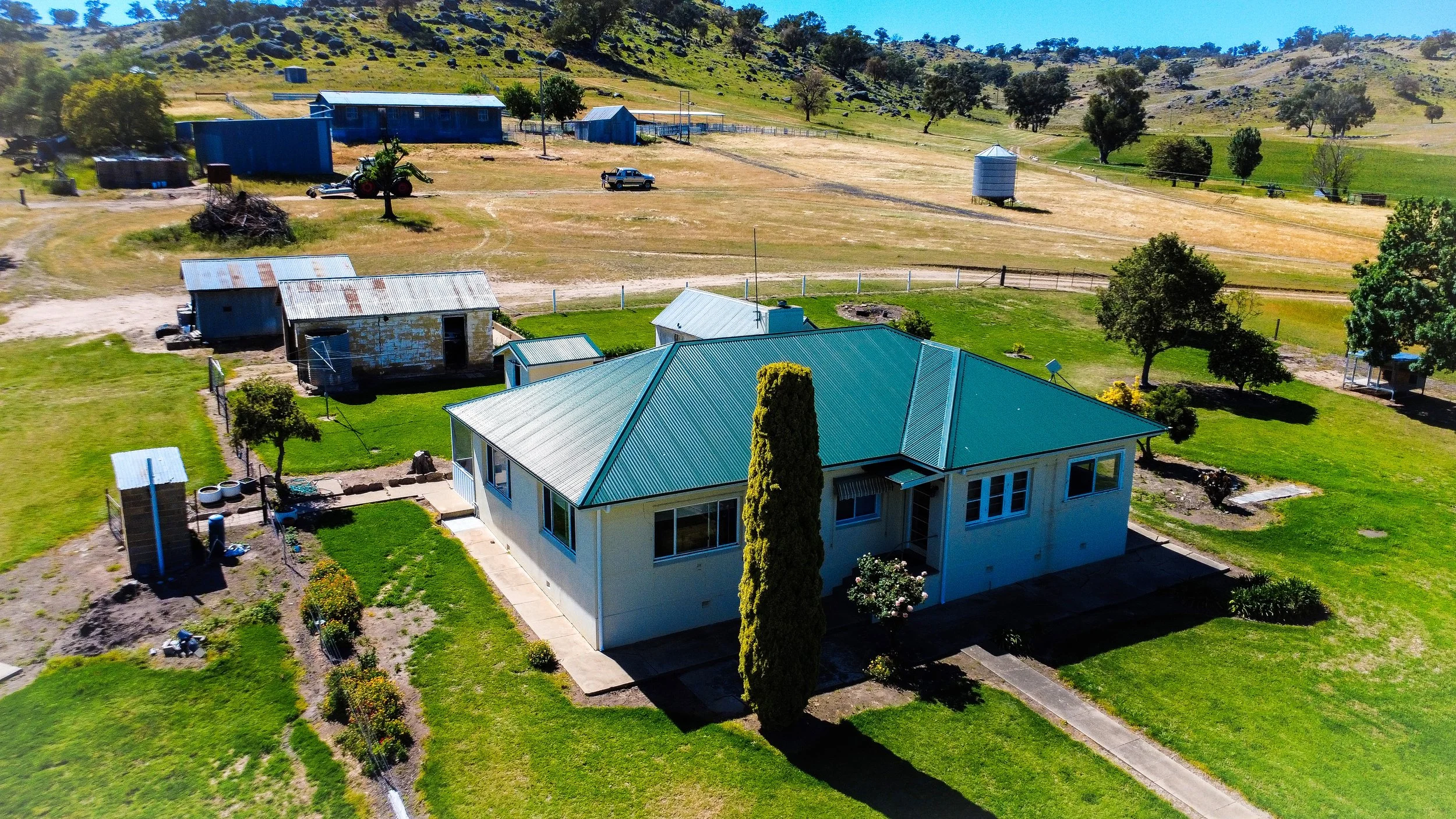 Badgery Road Cowra 3.jpg