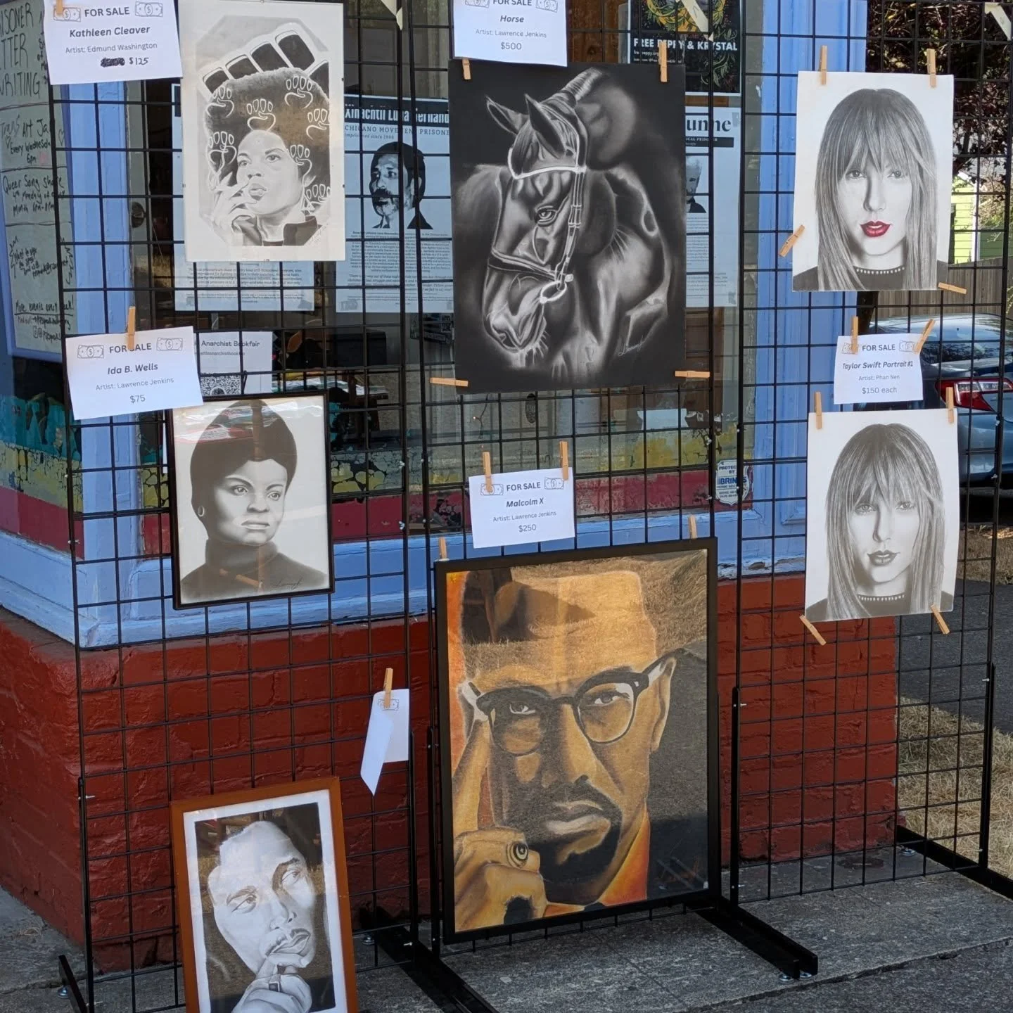 Freedom Dreams is open for viewing! Here's a sneak peak of what you can see (and potentially buy). Drop by @pipsqueak.seattle (173 16th Ave in Seattle) any time before 5pm today to see over 50 pieces of incredible art by incarcerated artists!