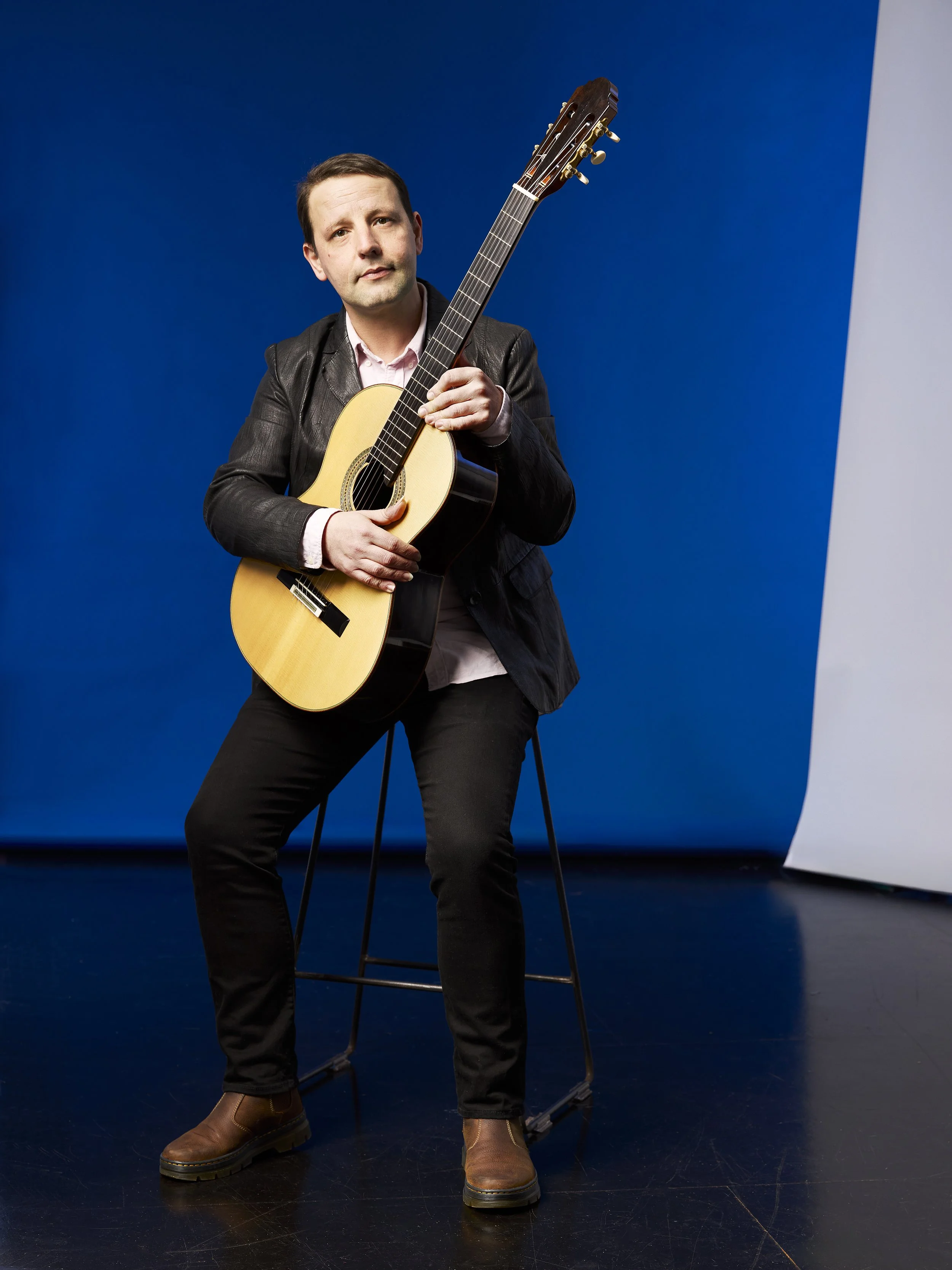 Tobi Dracoulis from the Sydney Guitar Collective