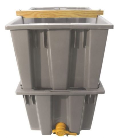 Uncapping and Straining Tank1.jpg