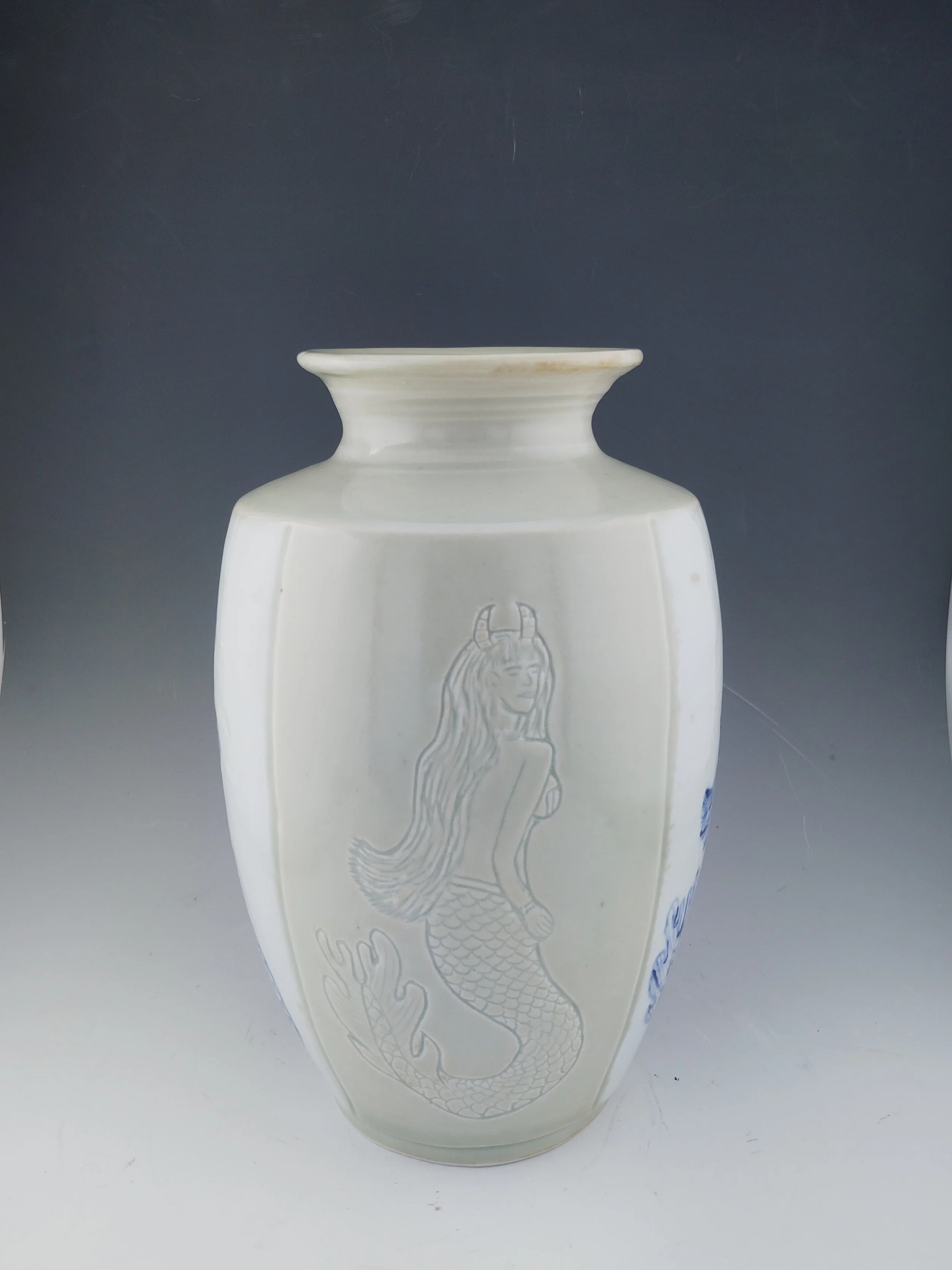 Sepulveda_MermaidSuccubusVase2.jpg