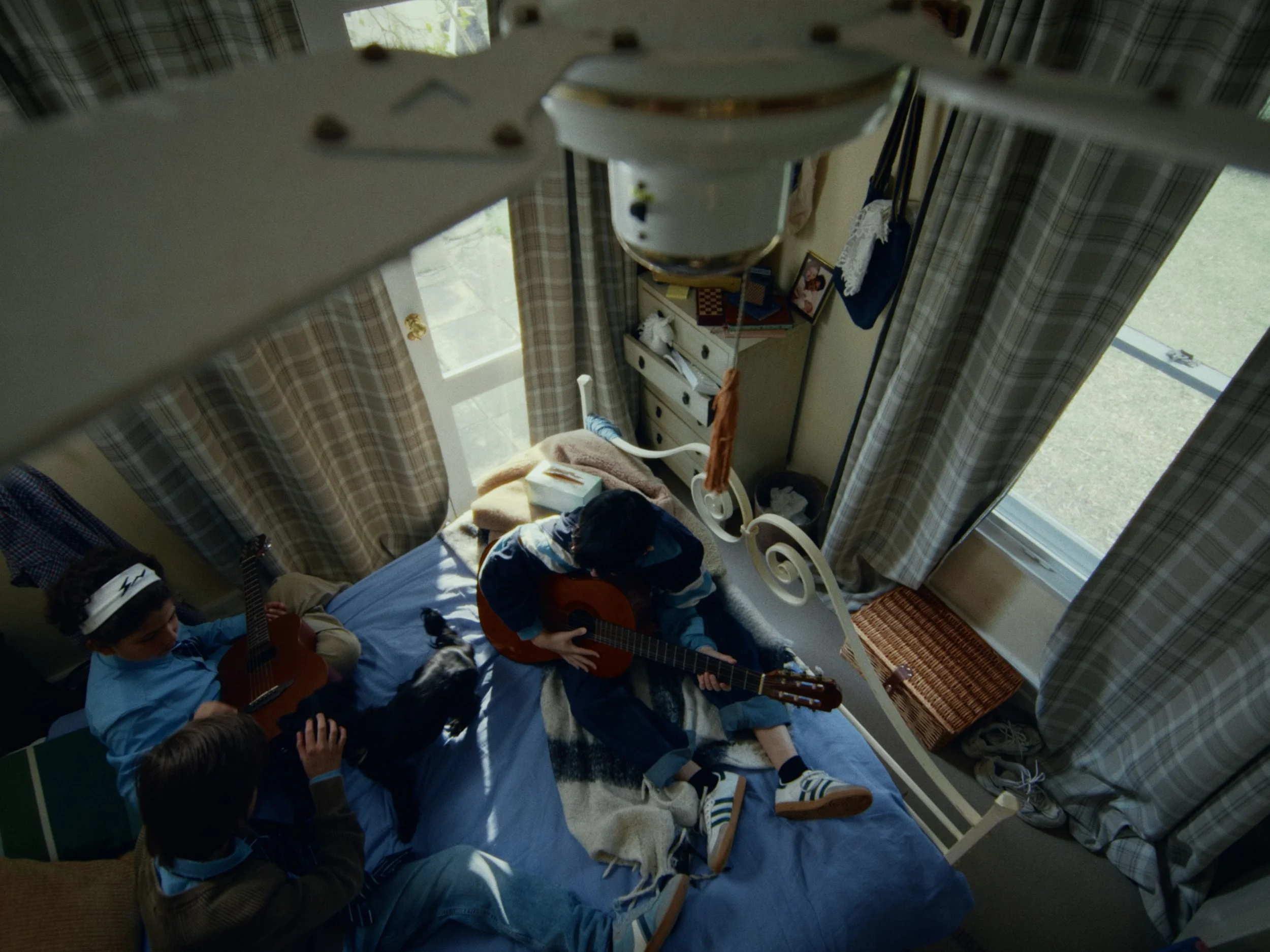 IGIF_Stills2_012.jpg