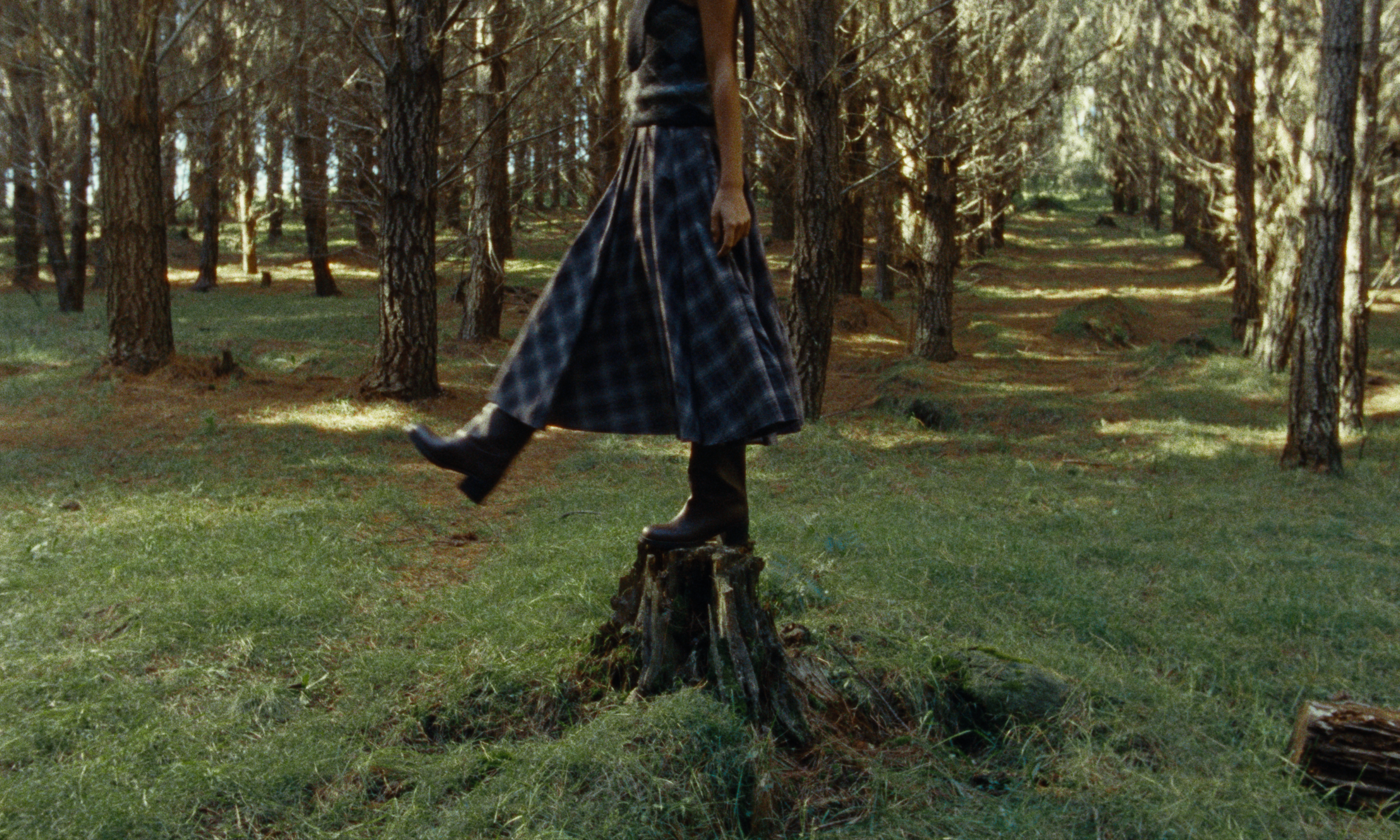 H&M_Stills_032.png