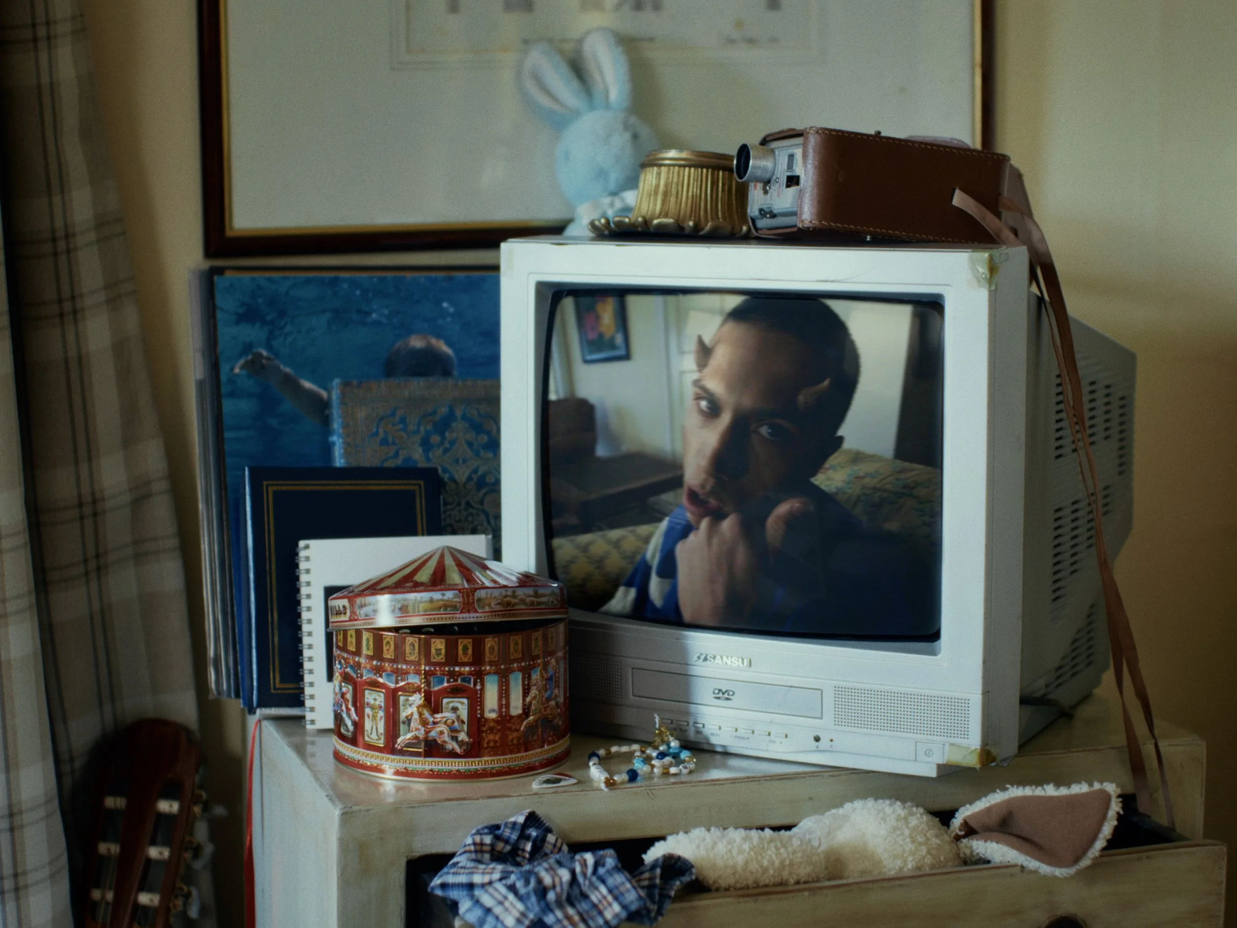 IGIF_Stills_011.jpg