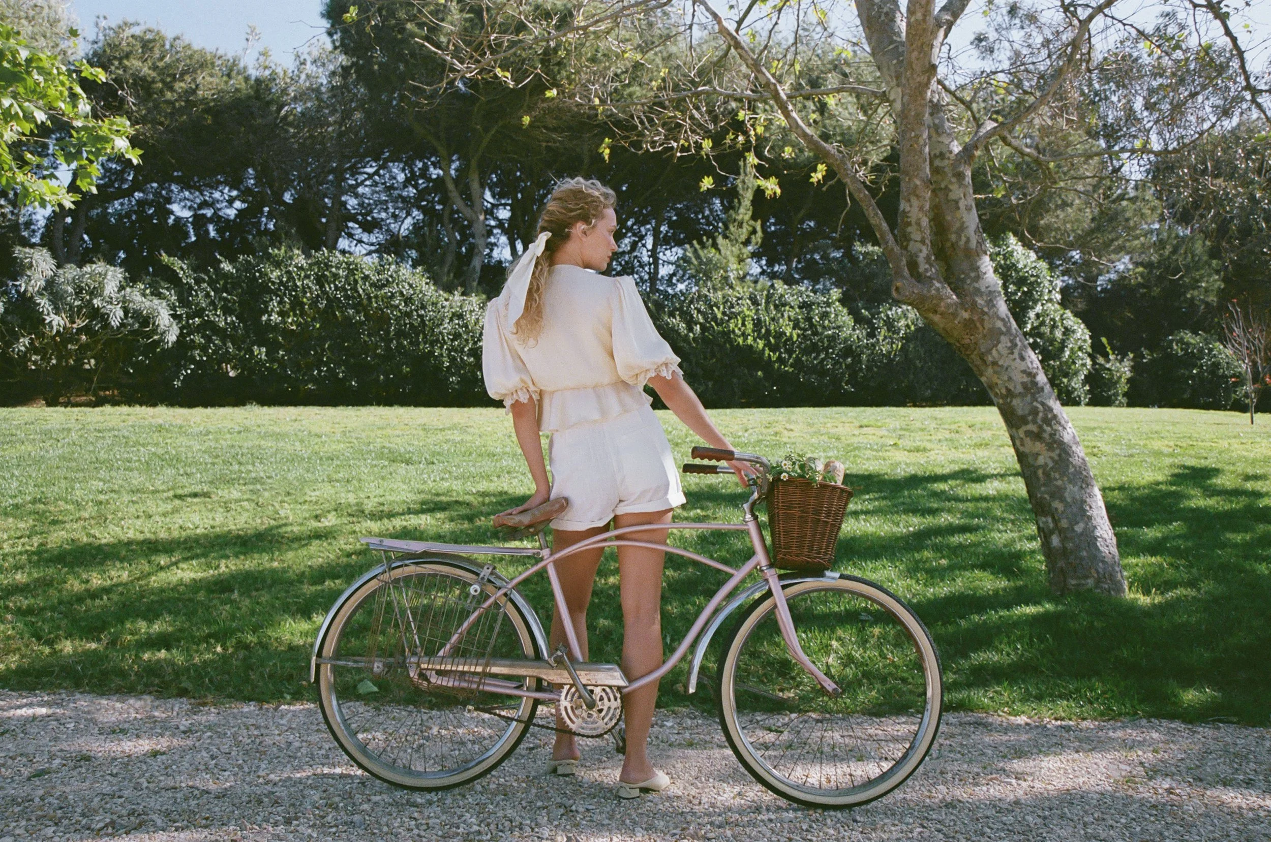 Honey_Blouse_Custard_Tidal_Short_White_Campaign_Film_2.jpg