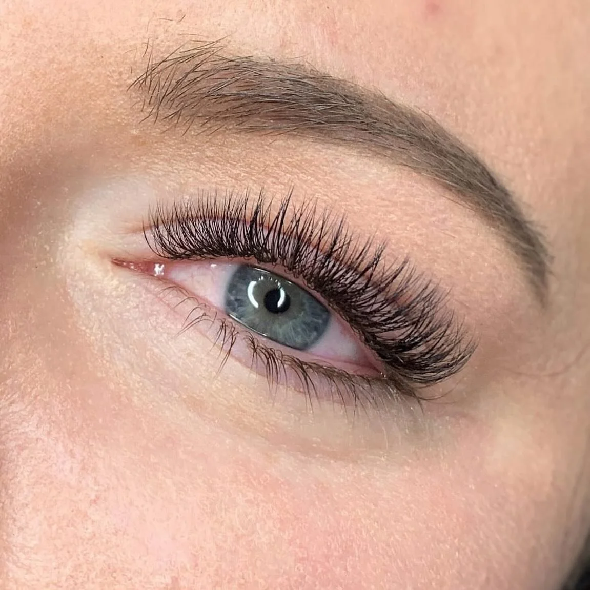 LIGHT VOLUME PROMO
Full set of light volume lash extension for HALF PRICE!!
DM TO BOOK
Now operating in Skennars Head