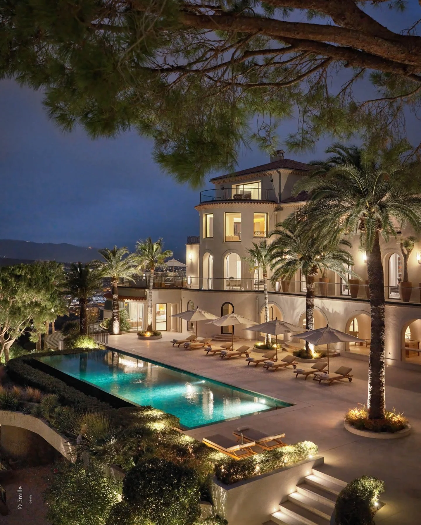 Keep some room in your heart for the unimaginable.&rdquo; &ndash; M. Oliver

&copy; for @magreyluxuryrealestate #luxuryhomes #luxuryholidays #architecture