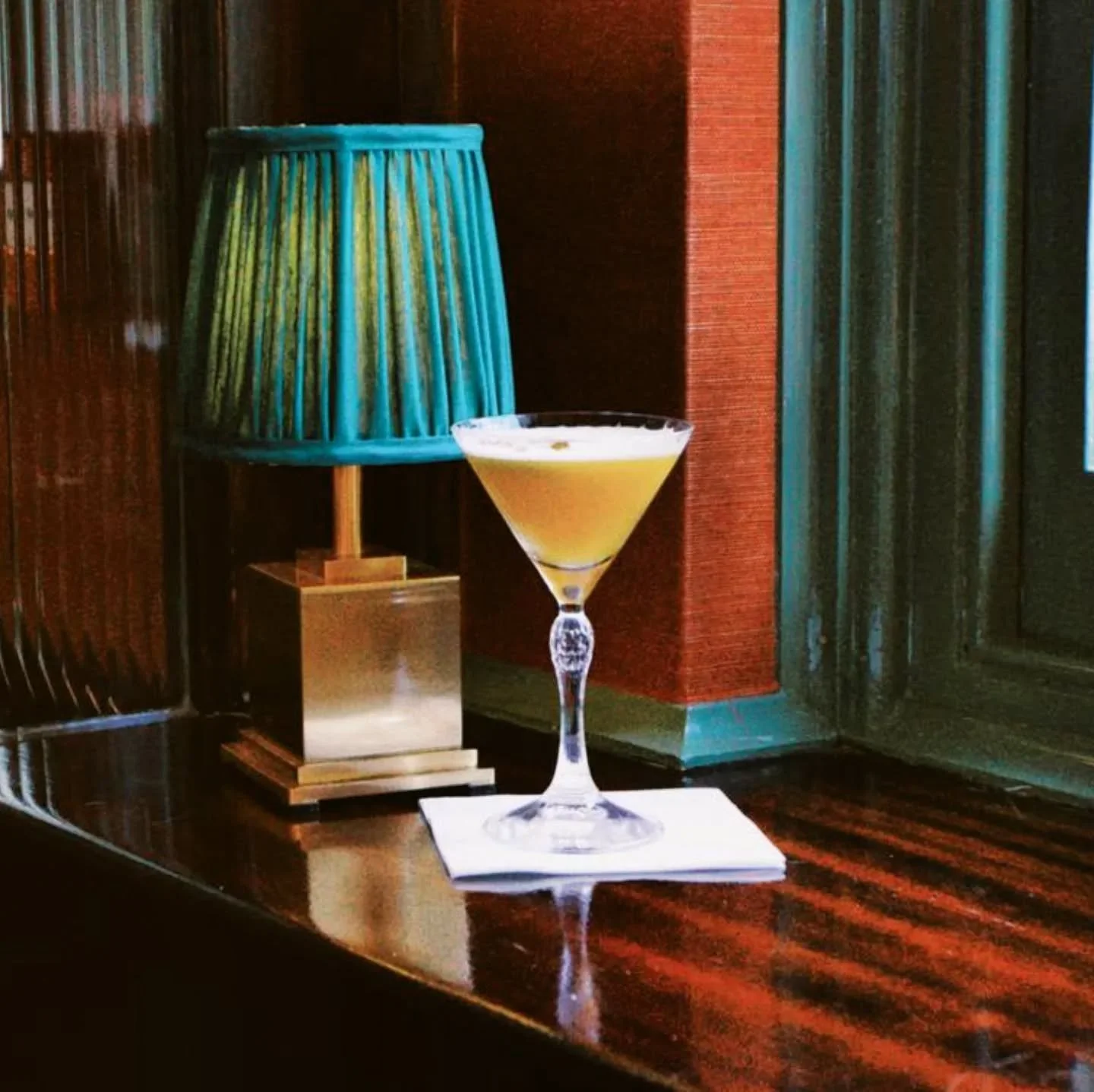 🍸✨ Start your week on the perfect note at The Brompton Cross! Whether you're looking to unwind, catch up with friends or treat yourself, our cocktails will brighten up your Monday.
🌟🍹 #TheBromptonCross #CocktailOClock #StartYourWeekRight #MondayVi