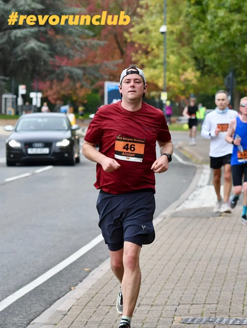 🔔 PB Alert! 🔔

Ring the bell!  Incredible run by @ali_stirs_drinks at the @abingdonmarathon on Sunday to smash his marathon PB by 25 minutes to dip under 4.15 🏃🏻&zwj;♂️

After a disrupted training block due to injury and a chunk of training misse