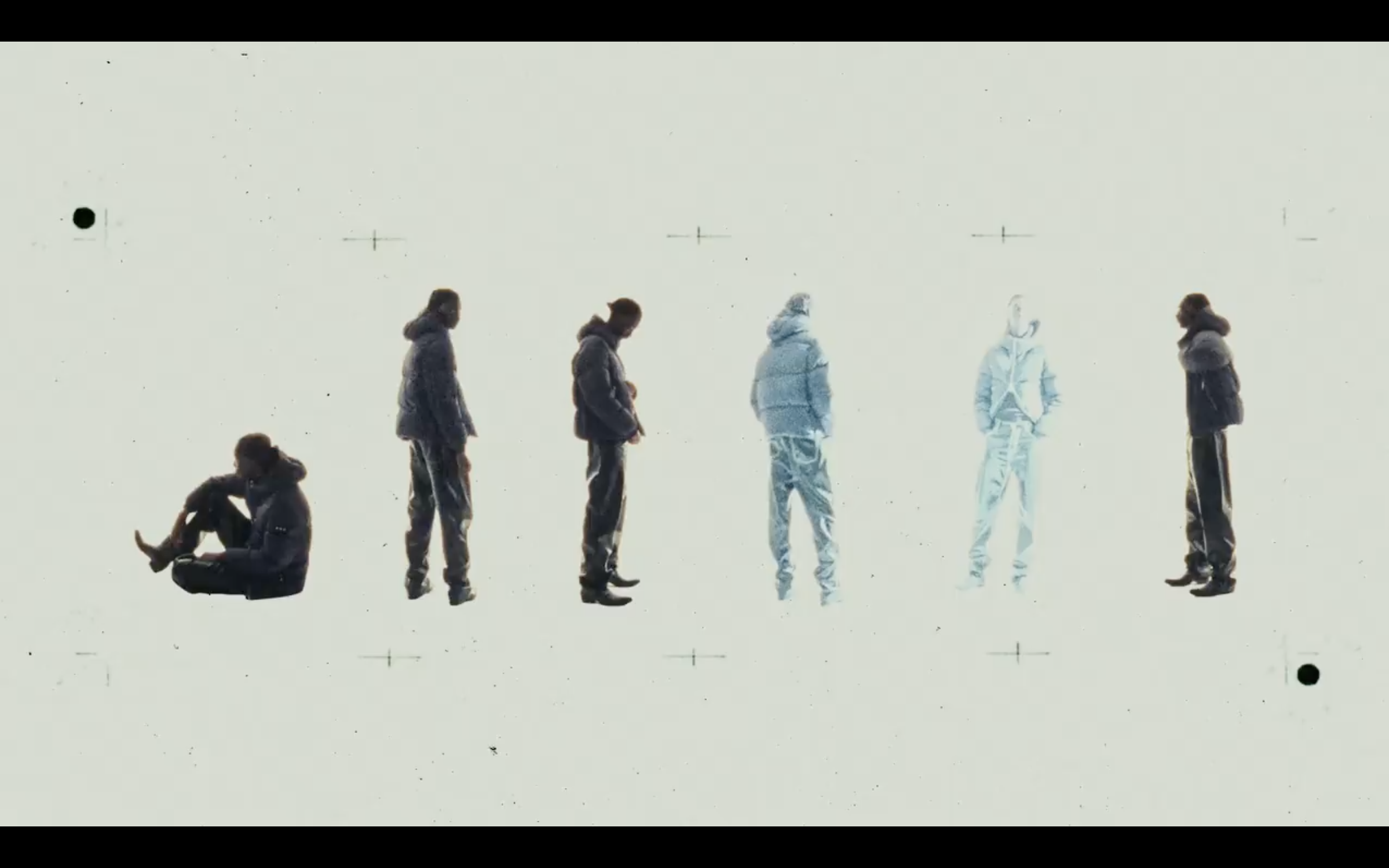 Six silhouettes d'une personne dans différentes positions sur fond blanc.
