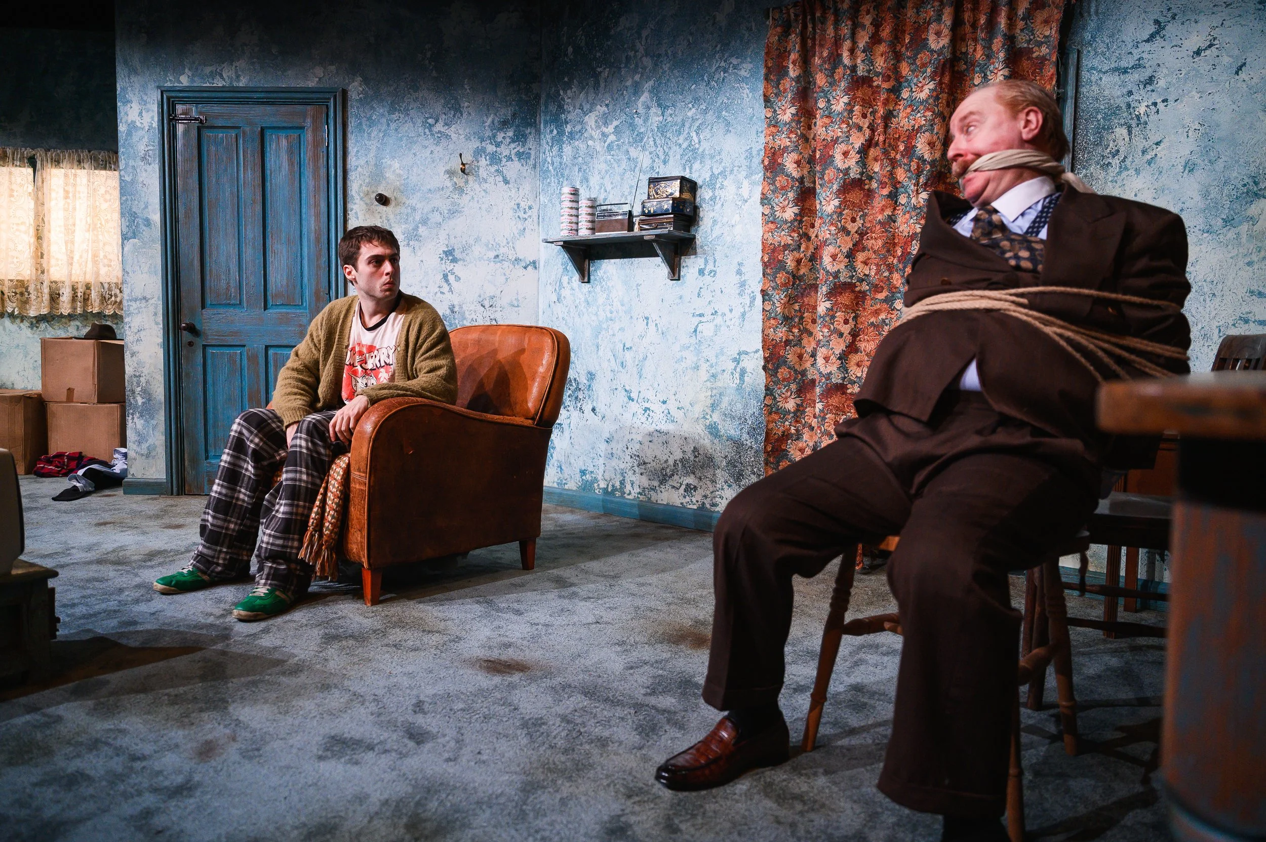 Orphans_JermynStreetTheatre_ProductionShots_CharlieFlintPhotography_2025-78.jpg