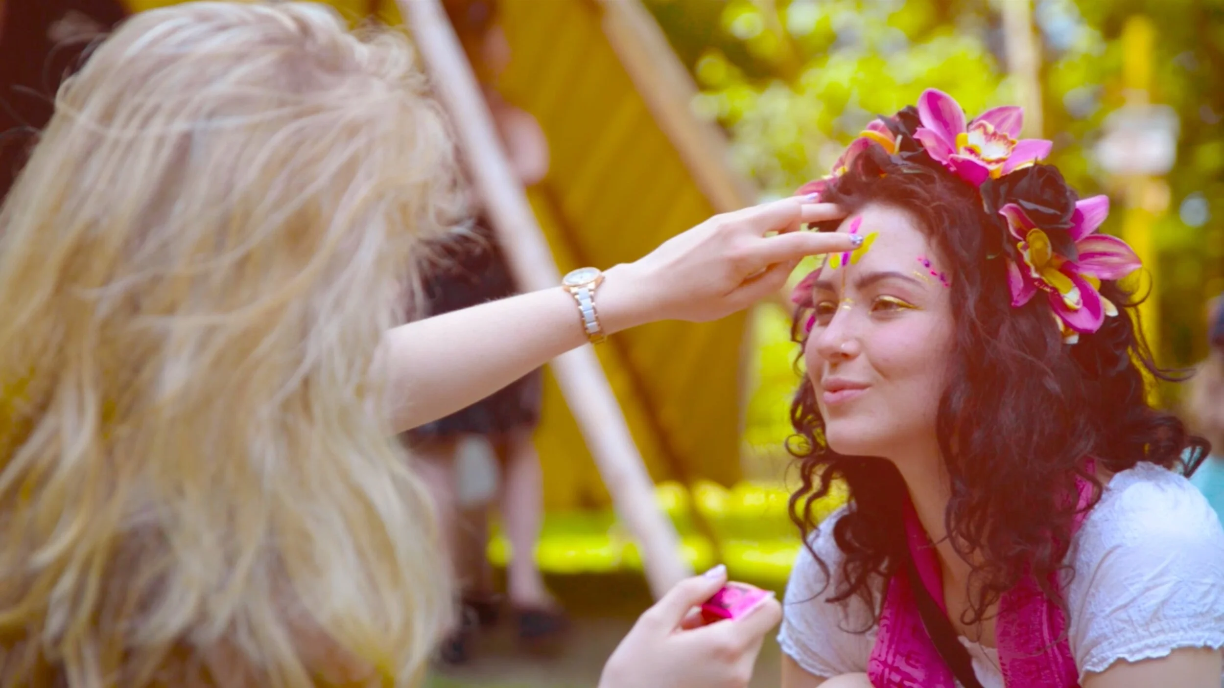 Curious | Yellow | Promo