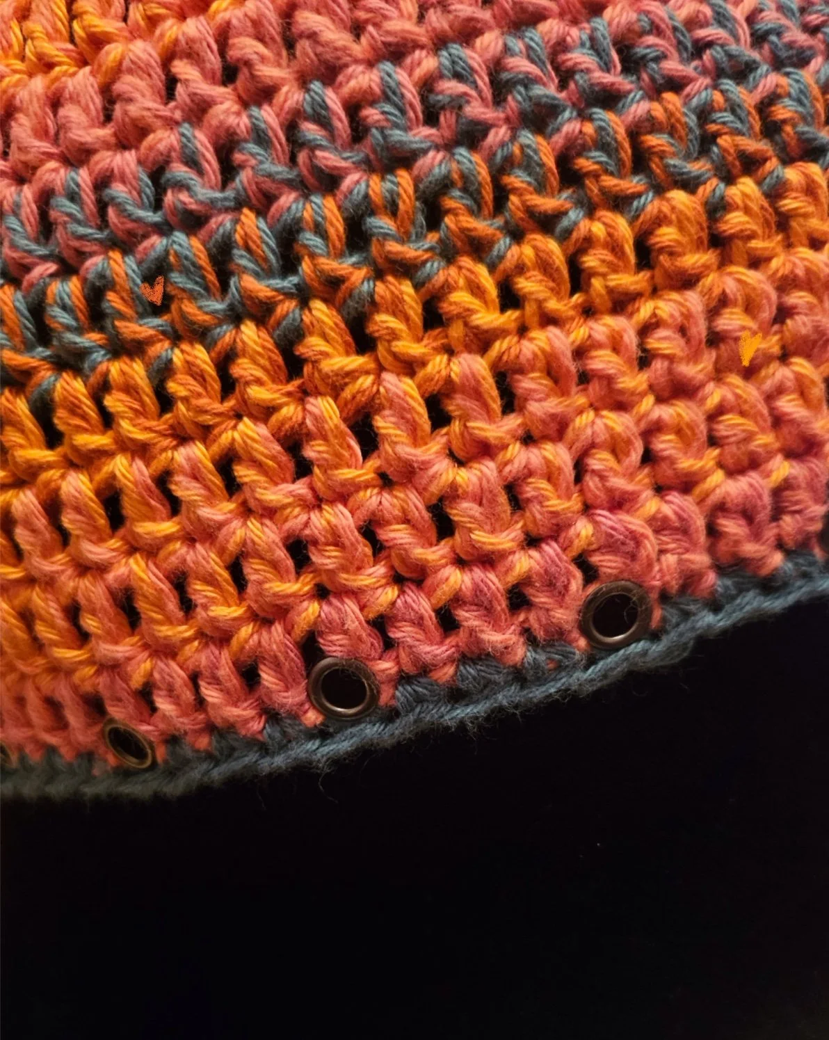 Bonnet dégradé œillet 2.jpg