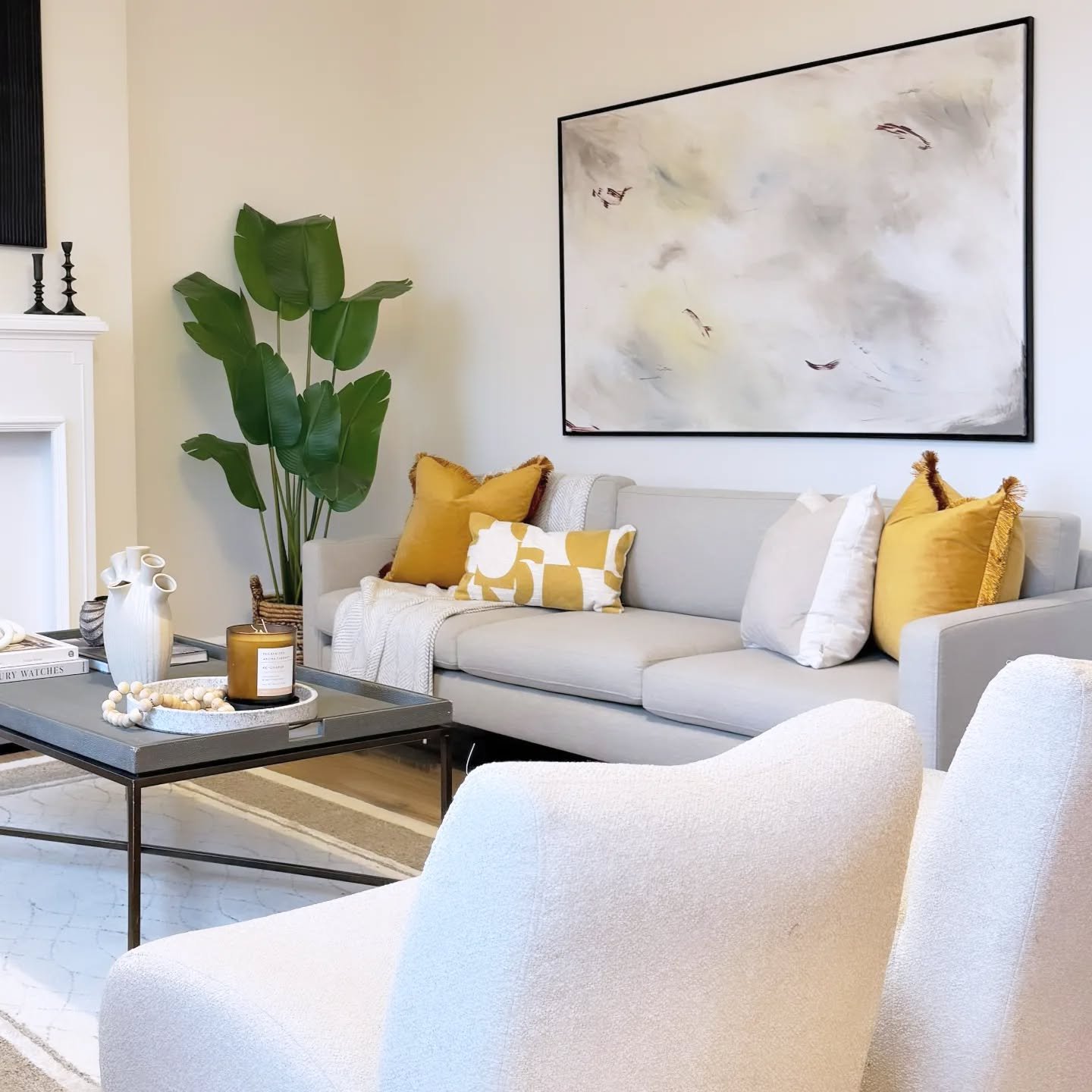 Here's a quick update before Christmas! We've just wrapped up work on a lovely and spacious 2-bedroom apartment in Selhurst. Hope you find it exciting!
More images coming soon!
#homestaginglondon 
#homestylinglondon 
#propertyforsale 
#Selhurst 
#lon