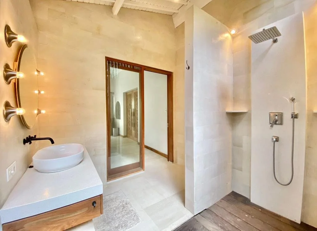 PHOTO-2023-05-05-14-34-23 9.jpg