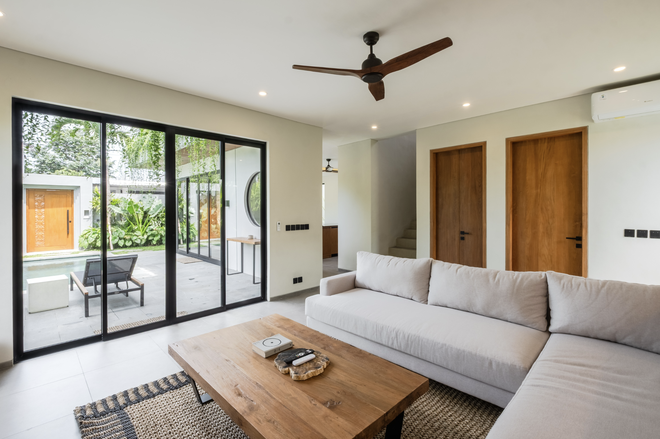 TSURI Villas enclosed living room
