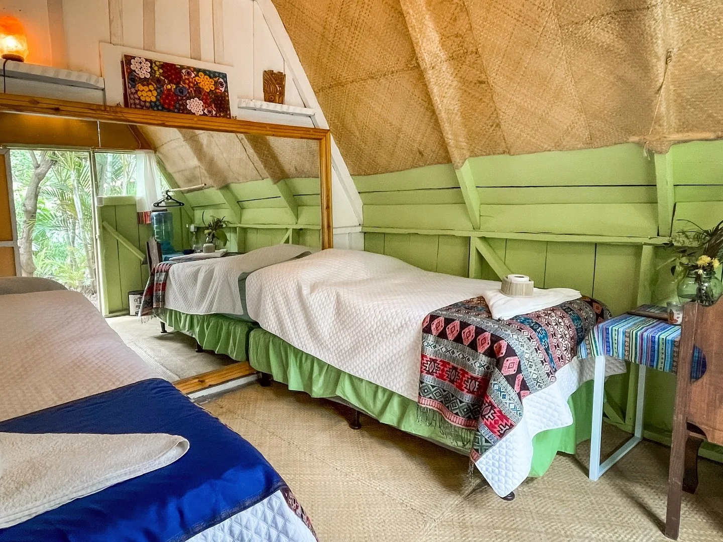 Discover your sanctuary in one of our Private Cabins 🌿✨

Nestled amidst lush greenery, this tranquil retreat invites you to unwind and reconnect with nature. With access to a fully equipped shared kitchen, hot water showers, and a serene yoga/moveme