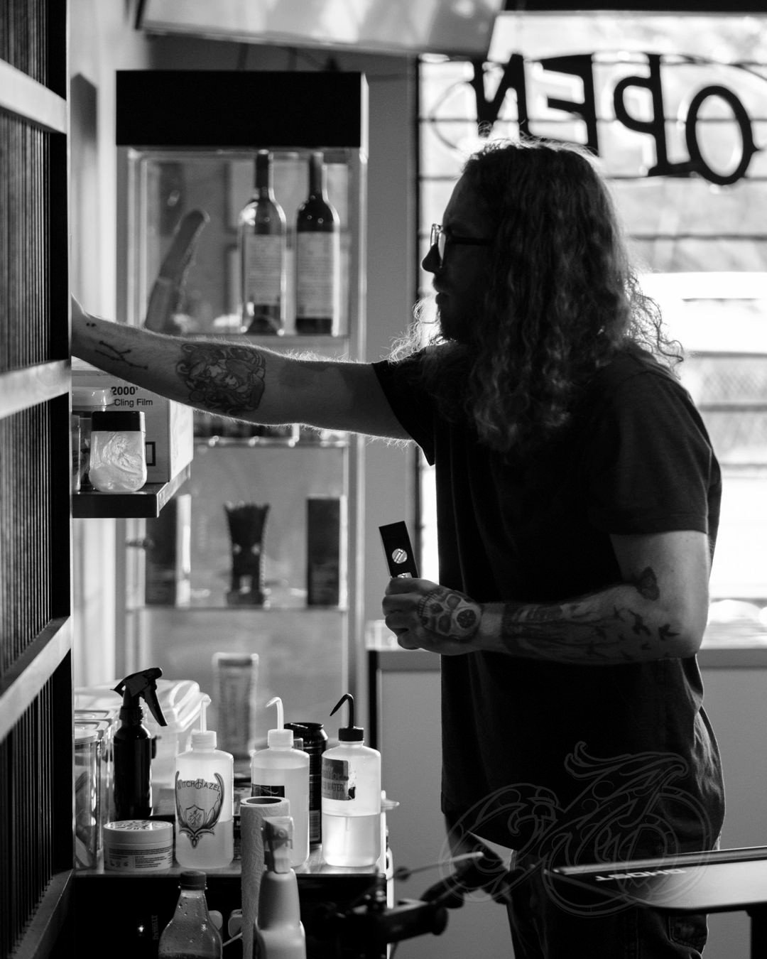 Kevan Arting on the walls in the new space...

We can't wait for you to stop in and see it.

#alohatattoos #AlohaSaltLakeTattoos #tattooartist #SaltLakeCity #spreadthealoha