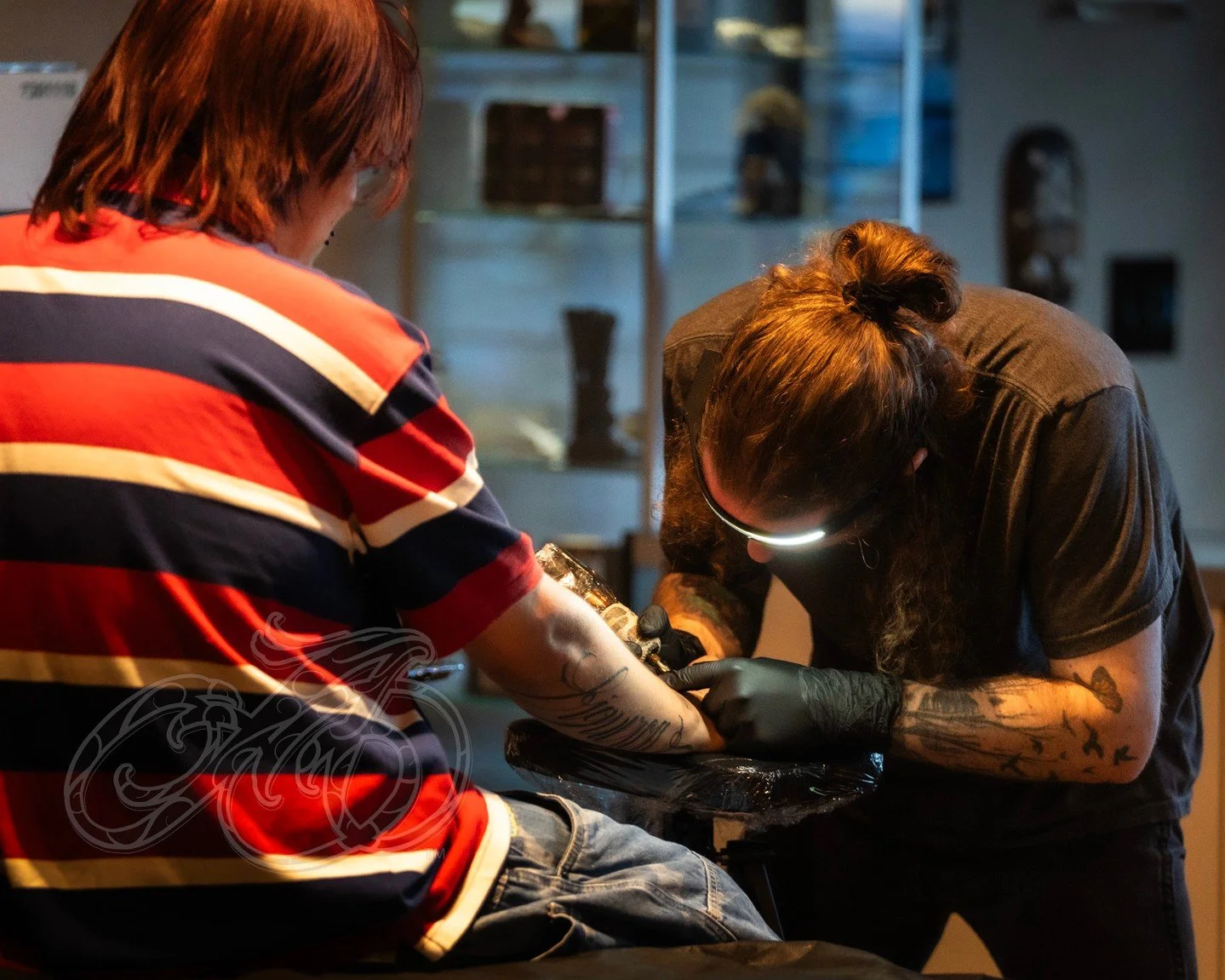 Serving up fresh tattoos daily... and nightly. 😎
🍭 Stop in and see the new place. And bring treats! (or RedBull) 🥤
#alohatattoos #AlohaSaltLakeTattoos #tattooartist #SaltLakeCity #Spreadthealoha