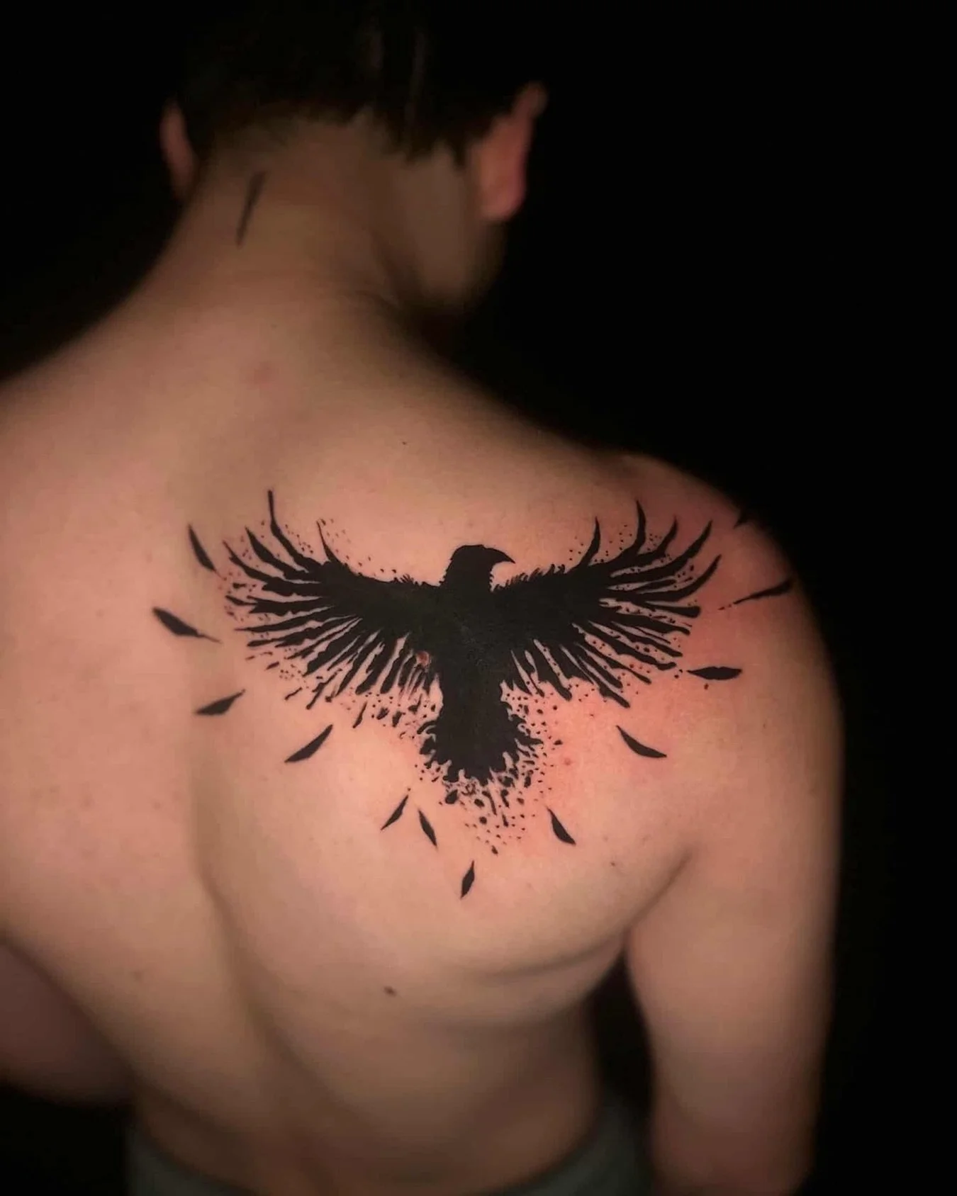 Check out this bold Raven tattoo that our artist Paul fulfilled it represents Strength-a reminder that even in the darkest times, we endure, and we soar. 🖤
-
-make sure you are following @paul_tattoo.art and check out more of his work👀
-
-
-
#aloha