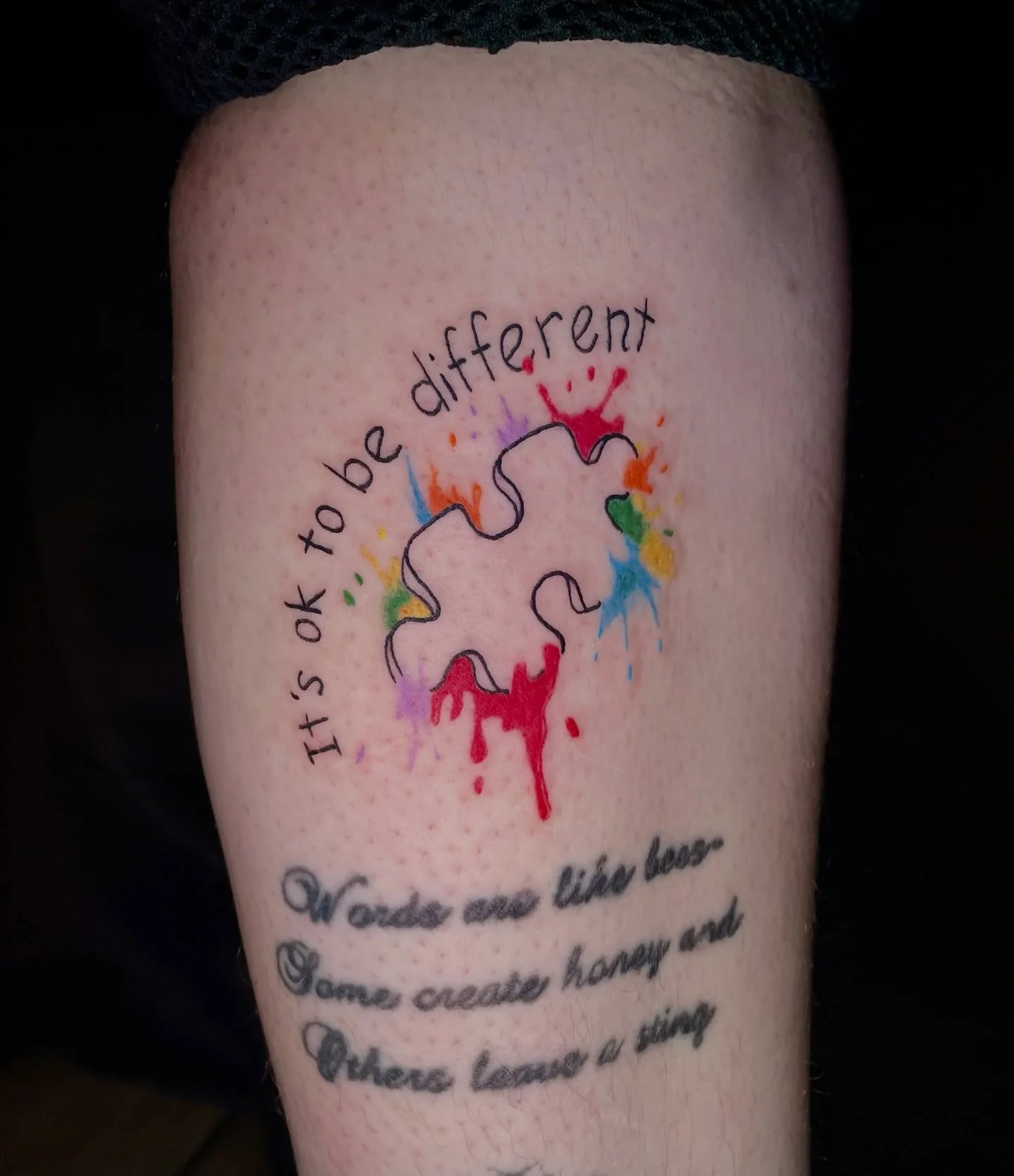 Autism tattoo 🧩❤️🩷💛🧡💜🩵
-
-Artist: @kevant13 🎨 
-Aloha Tattoos🌺📍
-Walk ins available everyday✨
-
#autismawarness #autismtattoos #uniquetattoodesigns #alohasaltlaketattoos #saltlakecitytattooartist