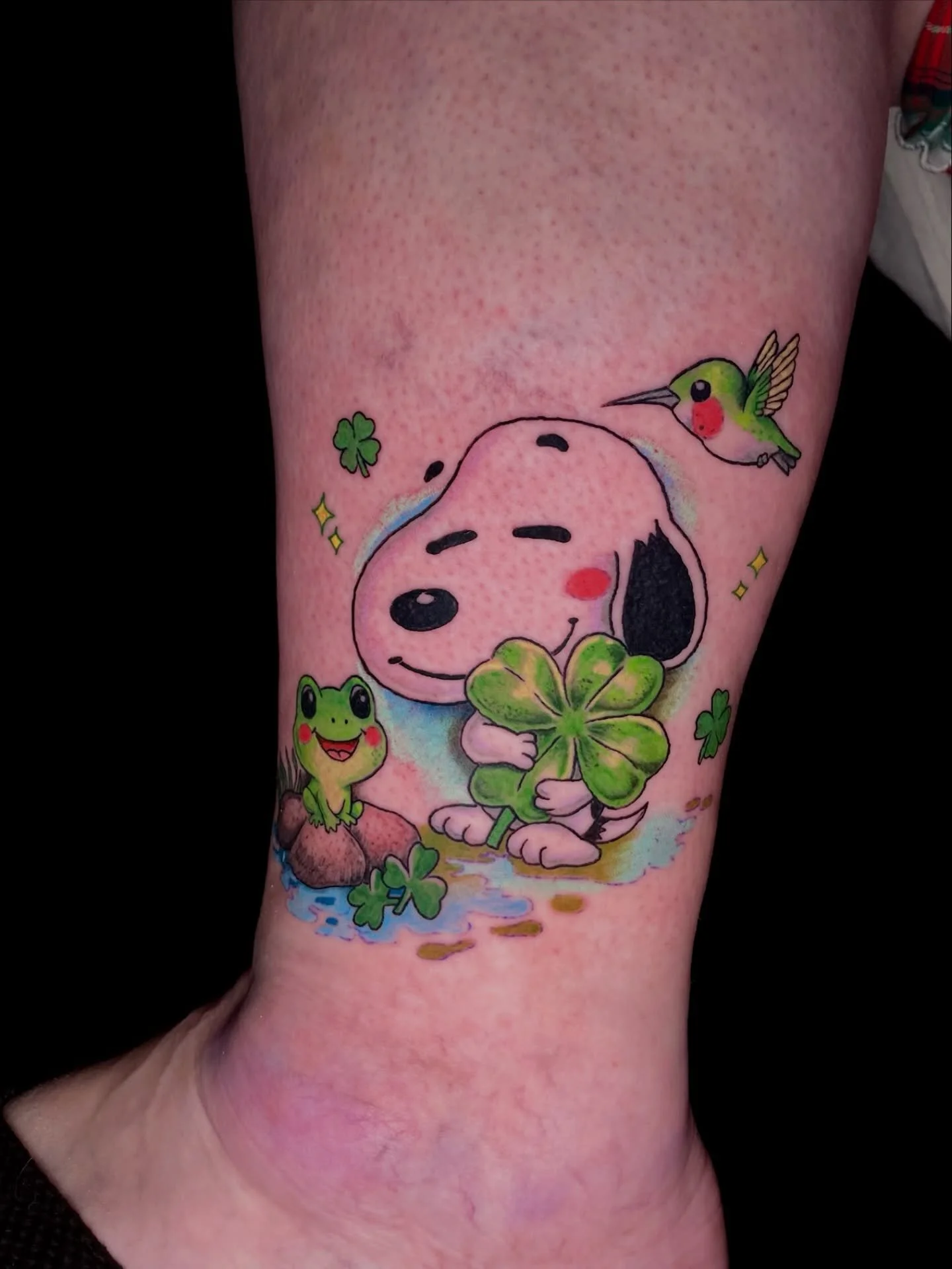 Chibi Snoopy design 🥹🐸
-
-Artist: @kevant13 ✨
-Aloha Tattoos 🌺📍
-Walk ins welcome everyday✨
-
-
#chibitattoos #colortattooartist #saltlakecitytattooartist #snoopytattoo #hummingbirdtattoo