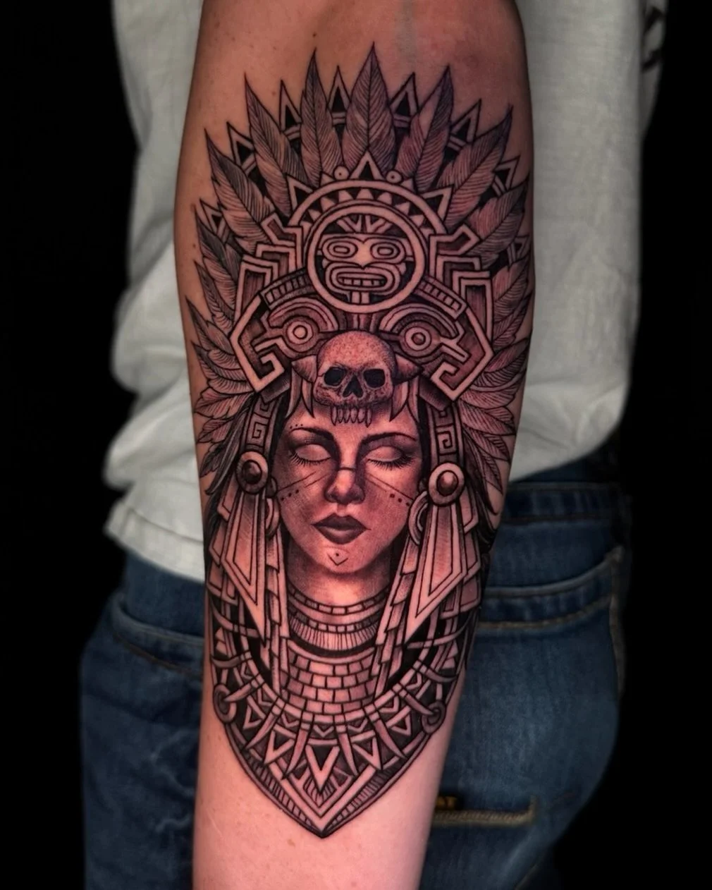 Aztec Tattoo😍
-
- Artist: @deadsoul.ink 🤘
- Aloha Tattoos📍🌺
- Walk ins welcome daily!✨
-
-
-
-
-
#blackandgreytattoo #blackandgreytattooartist #realismtattoo #aztectattoo #saltlaketattooartist