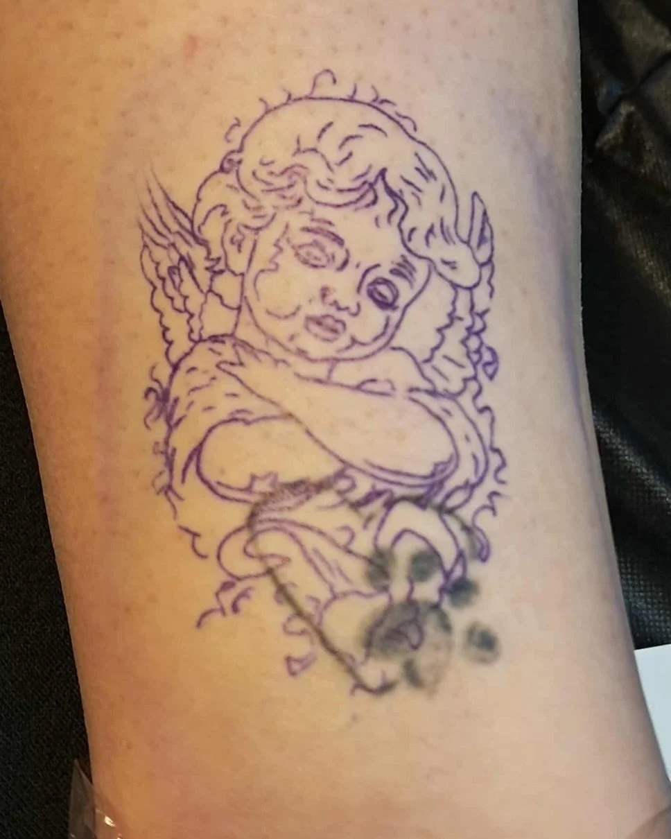 Sweet Angle Coverup😍
-swipe to see the final design-

-Artist: @paul_tattoo.art 🤘
-Aloha Tattoos📍🌴
-Walk ins Welcome daily✨
-
-
-
-
-
#angletattoo #blackandgreyrealism #coveruptattooartist #saltlakecitytattooartist #slcink