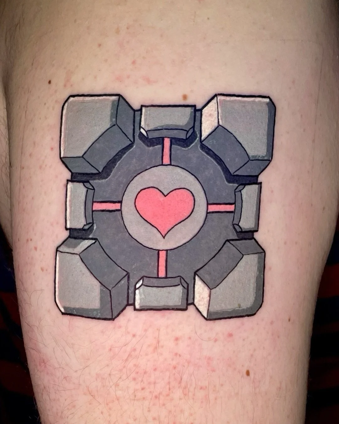 Check out this unique design of a Companion Cube done here at @alohasaltlake 🤘✨

- Aloha Tattoos📍🌴
- Walk ins and Appointments Available Daily ✨
- AfterPay Available 🤙
-
-
-
-
-
#portaltattoo #saltlakecitytattooartist #colortattoo #videogametatto