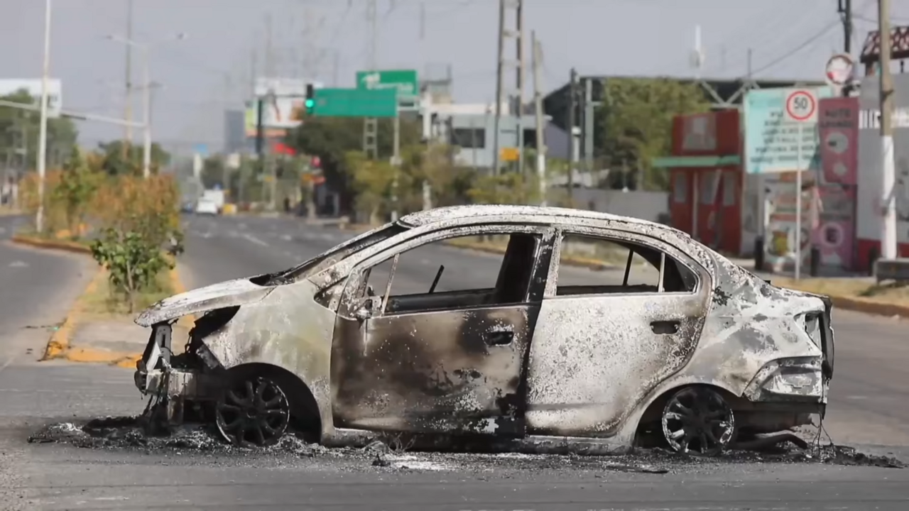 Destroyed_car_in_Jalisco,_Feb_2026.png