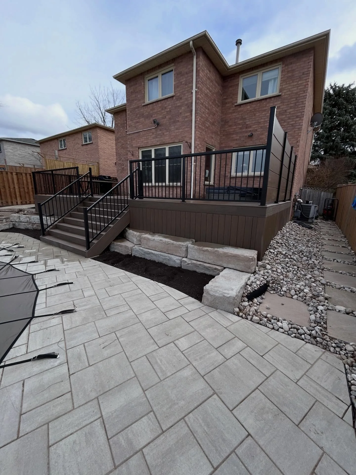 Deck season is right around the corner ☀️

Long nights, BBQs, cold drinks, and a space built to bring everyone together. If your backyard isn&rsquo;t ready yet&hellip; now&rsquo;s the time.

Let&rsquo;s design and build a deck that makes this summer 