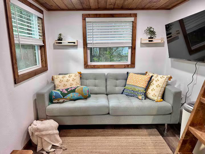 couch.jpg