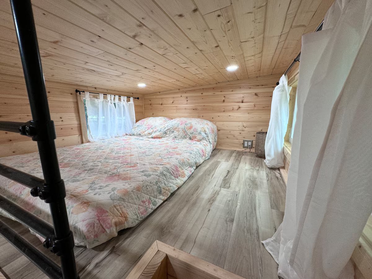 bed.jpg