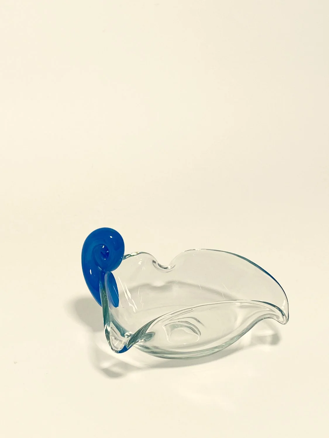 COUPELLE EN VERRE SOUFFLÉ