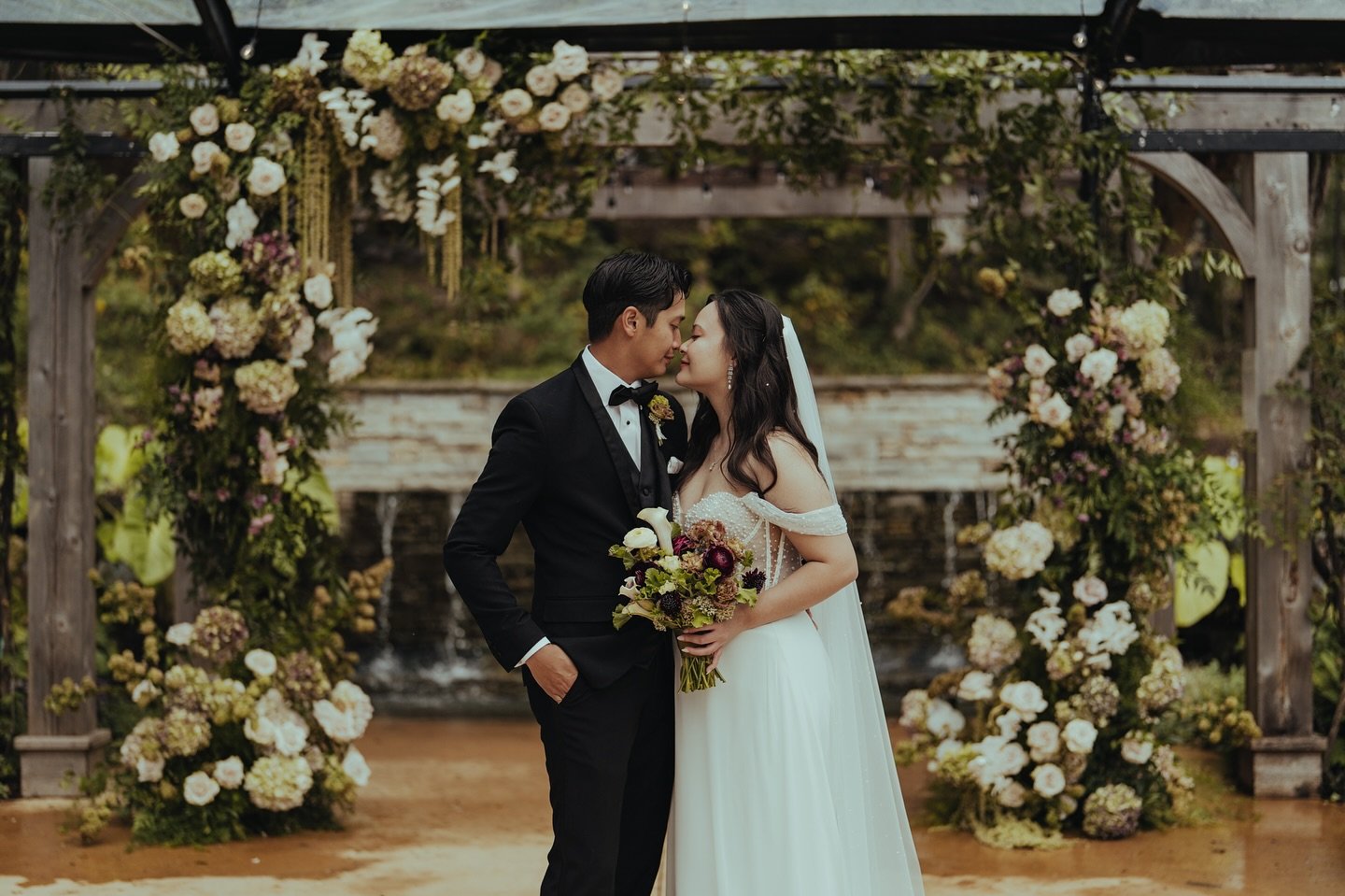 POV: you rent out a treehouse resort for the weekend with your family and friends, you wake up on your wedding day to a gloomy day by the lake, the rain plan works, the forest is beautiful and misty, and you have the wedding of your dreams with the p