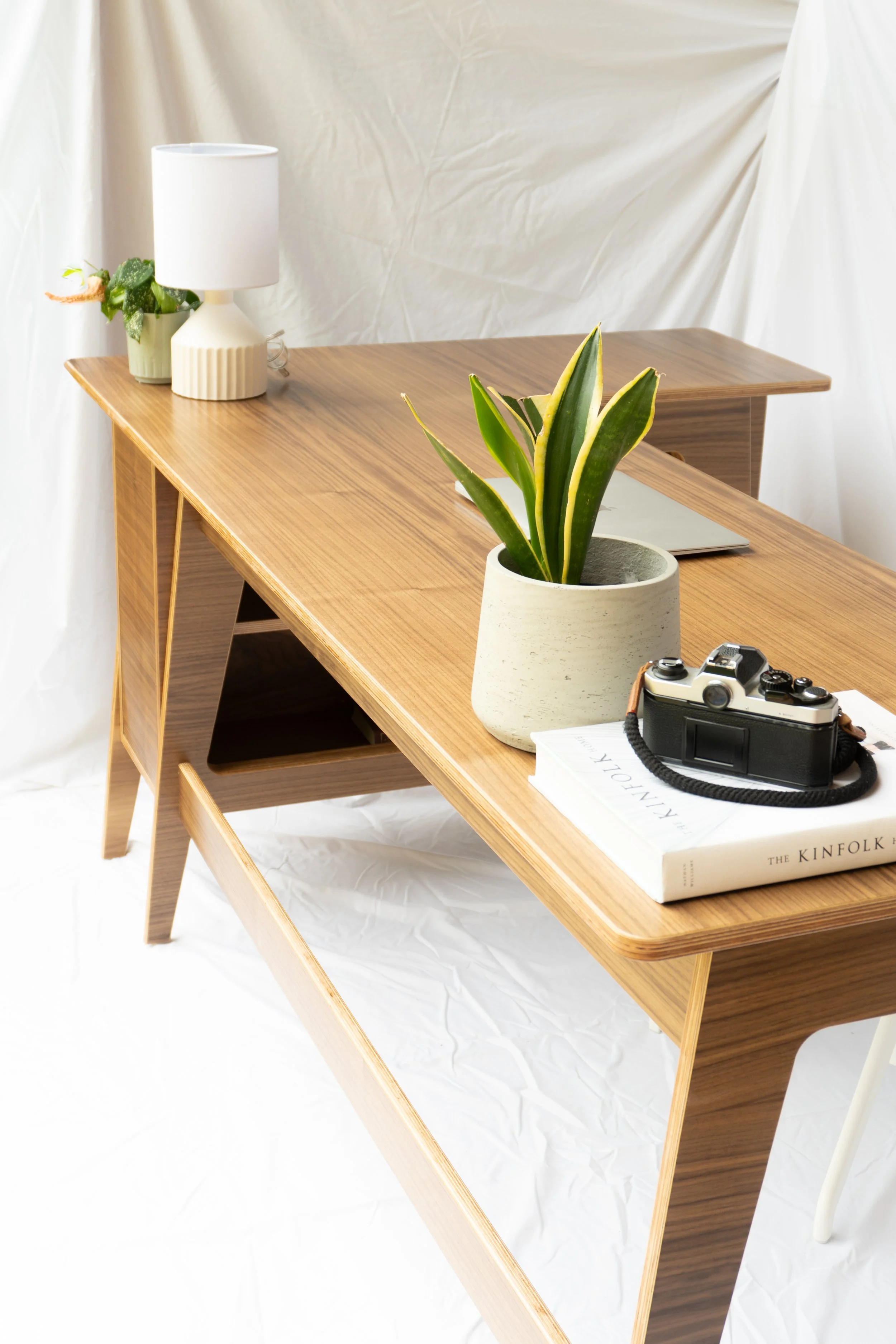 L Desk-7.jpg